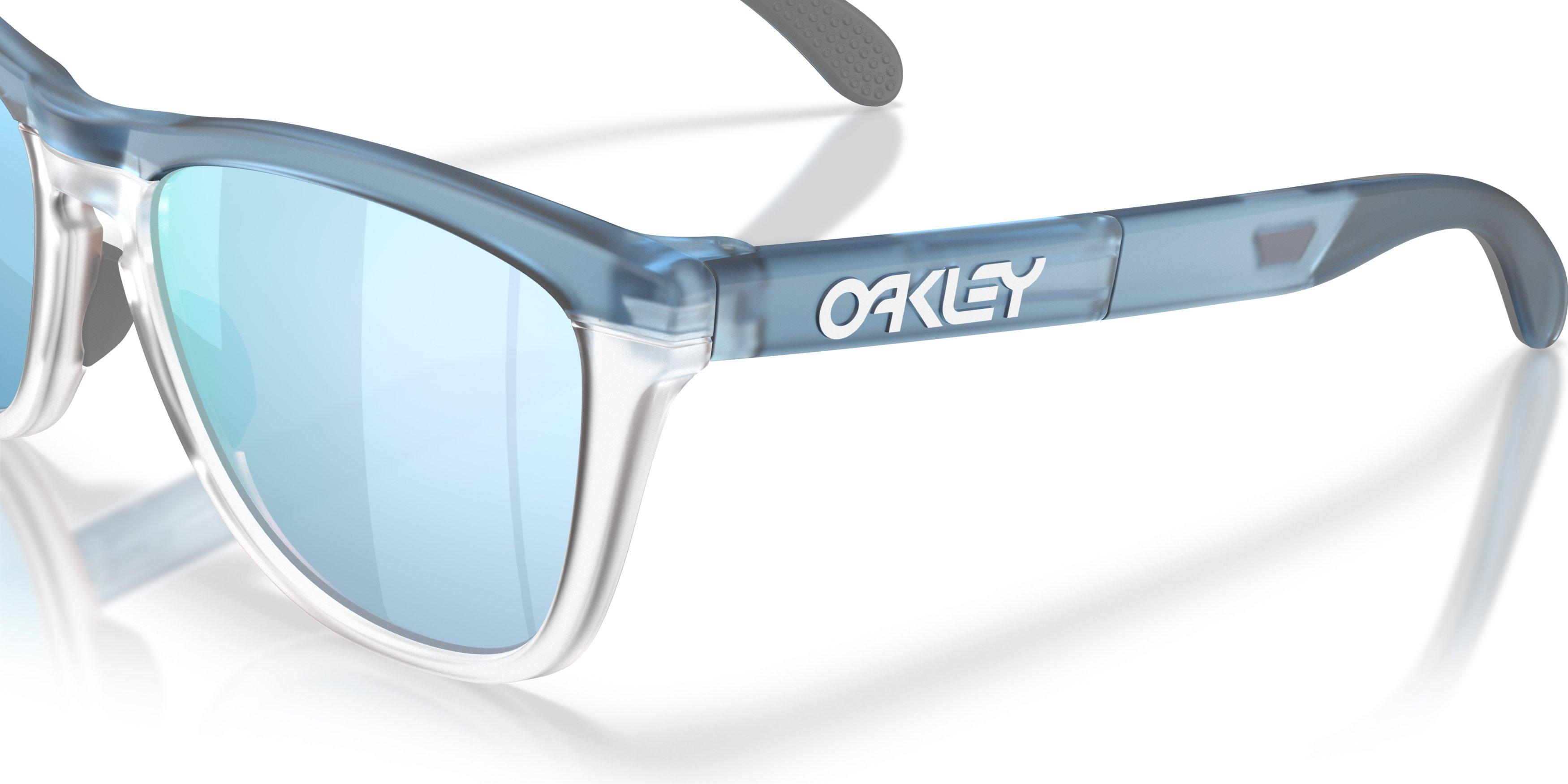 Oakley Frogskins Range XL Prizm Deep Water Polarized Sunglasses &ndash; Transparent Stonewash/Clear - BLUE Thumbnail View 4