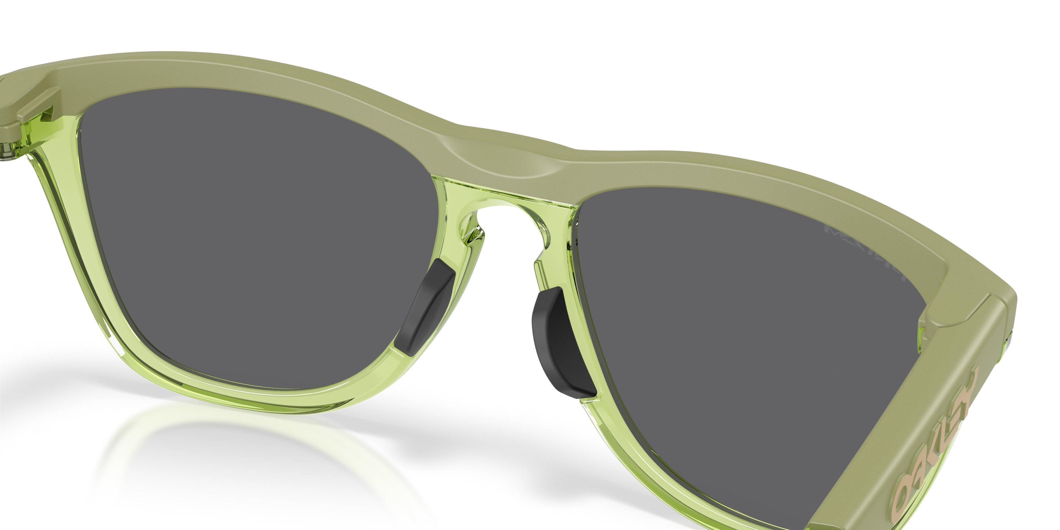 Oakley Frogskins Range XL Prizm Black Sunglasses &ndash; Matte Fern/Transparent Fern - GREEN/BLACK Thumbnail View 5