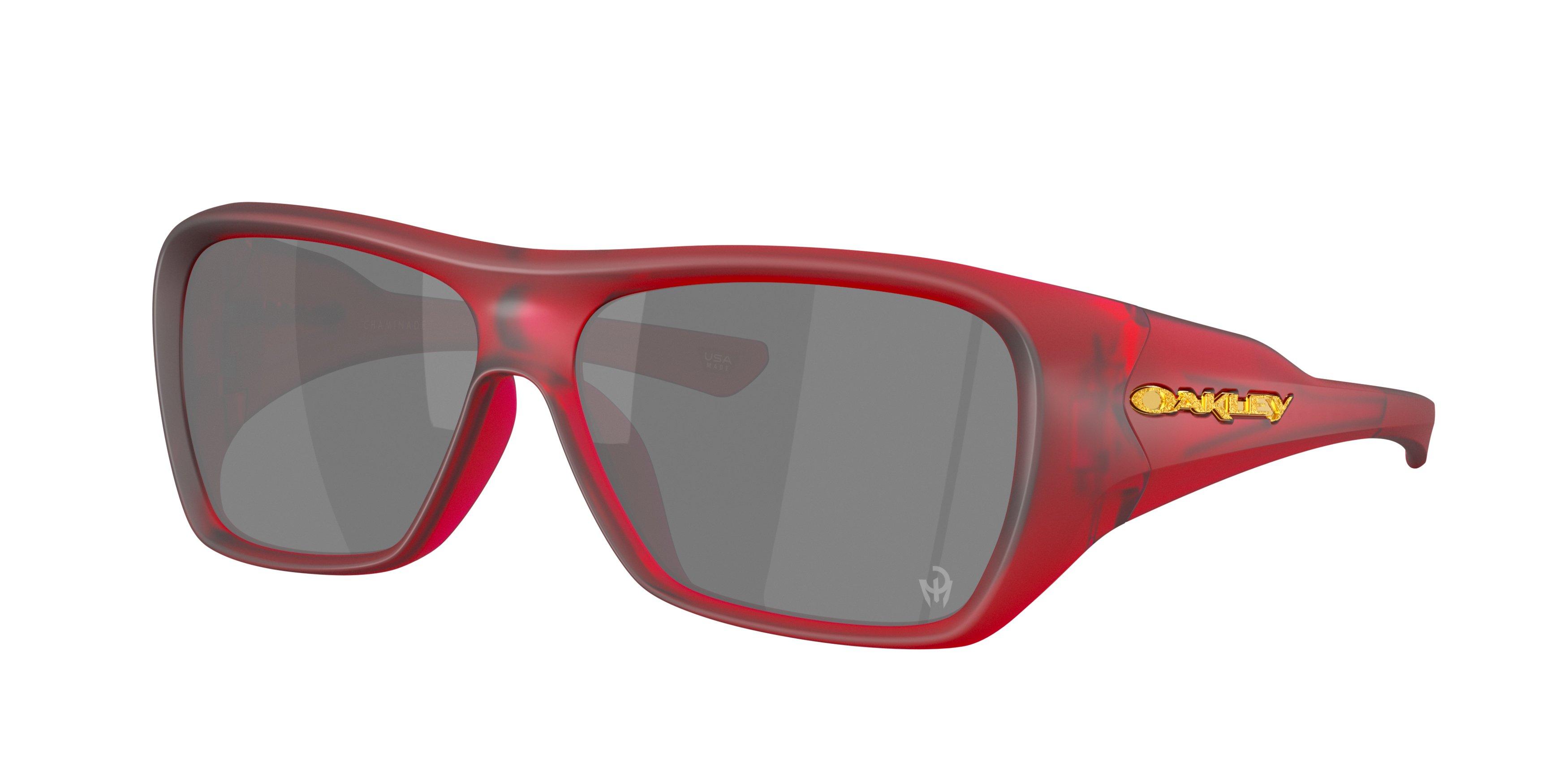 Oakley Chaminade Patrick Mahomes Prizm Black Sunglasses &ndash; Matte Trans Red - RED/BLACK Thumbnail View 1