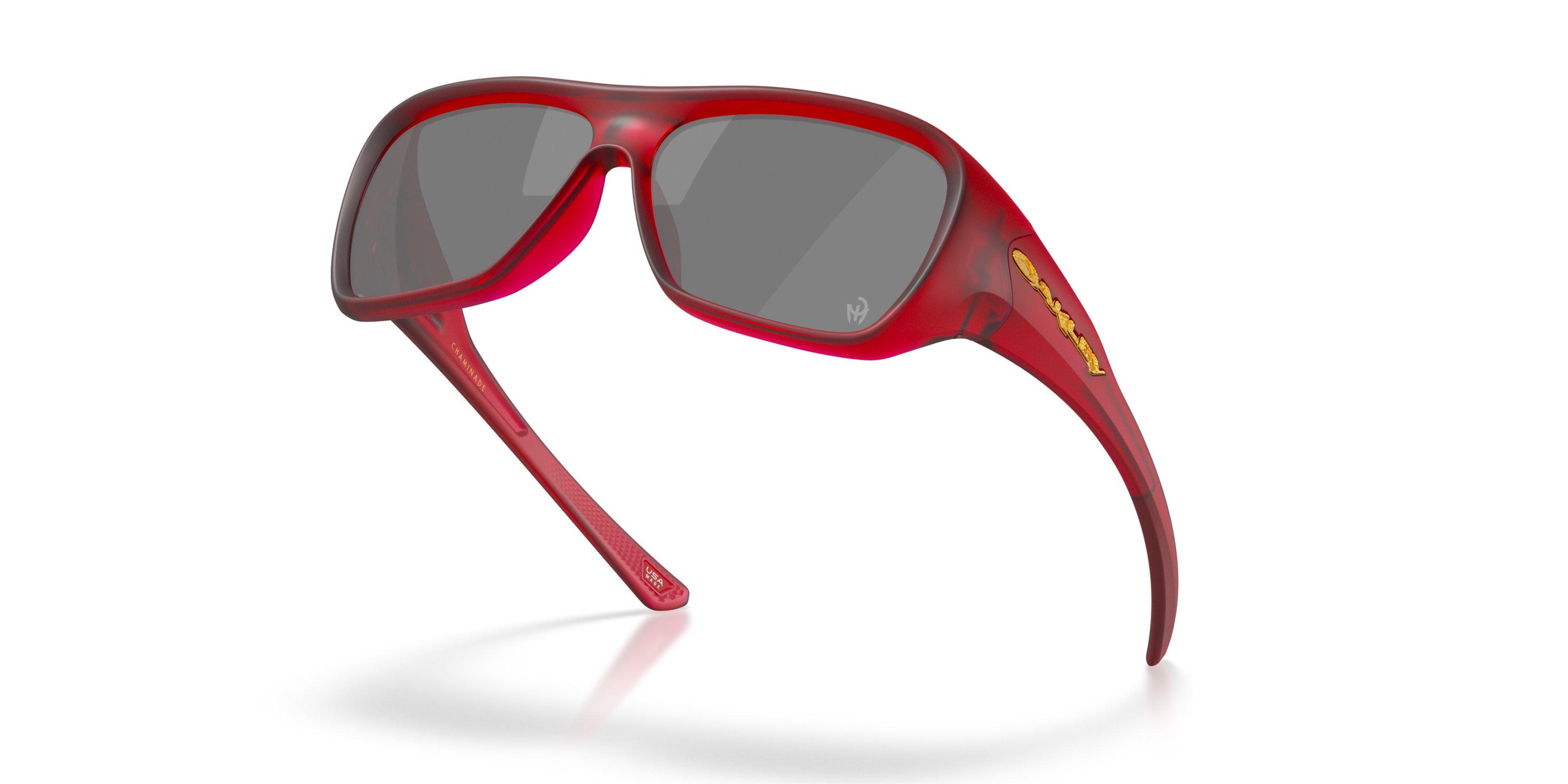 Oakley Chaminade Patrick Mahomes Prizm Black Sunglasses &ndash; Matte Trans Red - RED/BLACK Thumbnail View 7