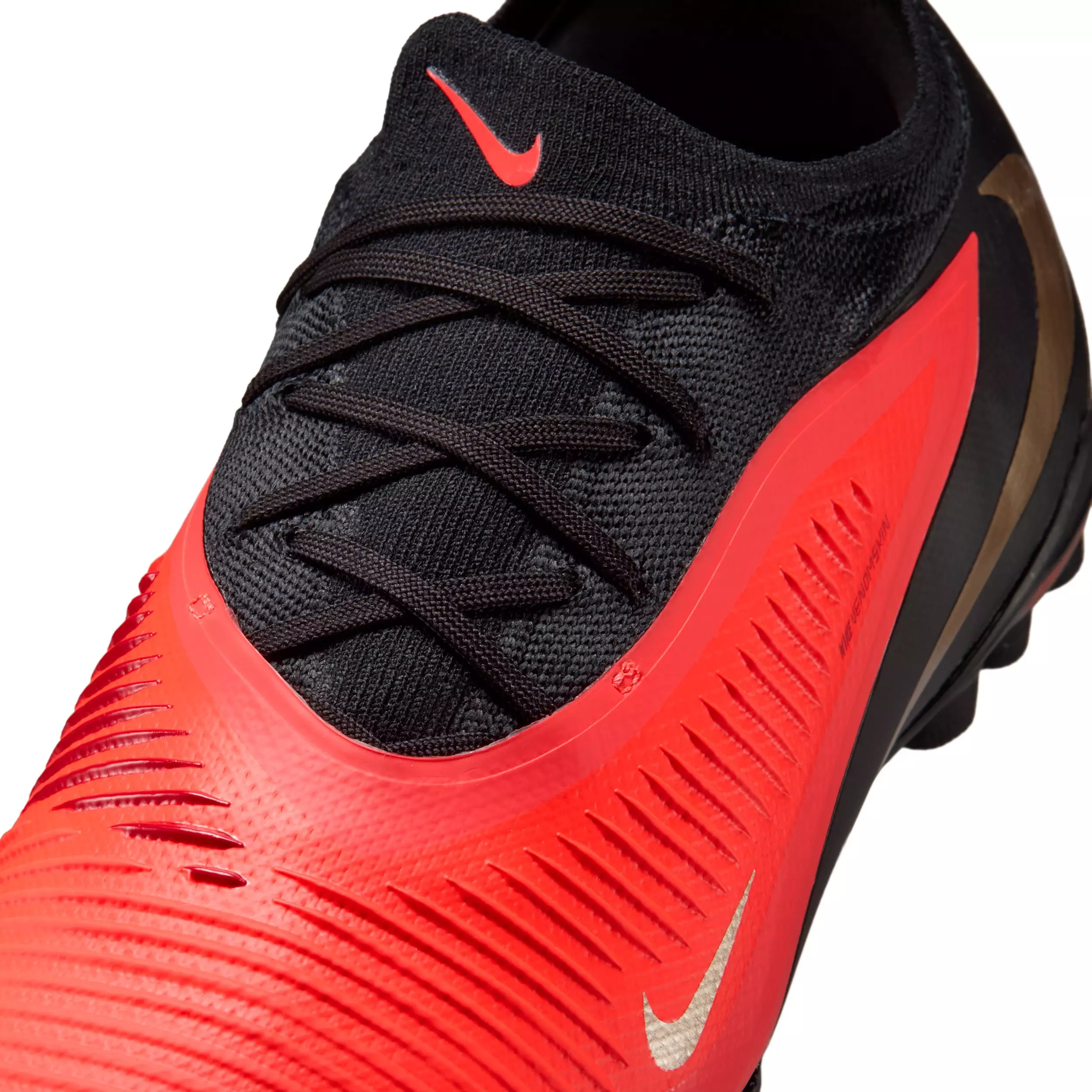Nike Phantom 6 Low Pro Turf "Bright Crimson/Bright Crimson/Black" Men's Soccer Shoe - CRIMSON/CRIMSON/BLACK