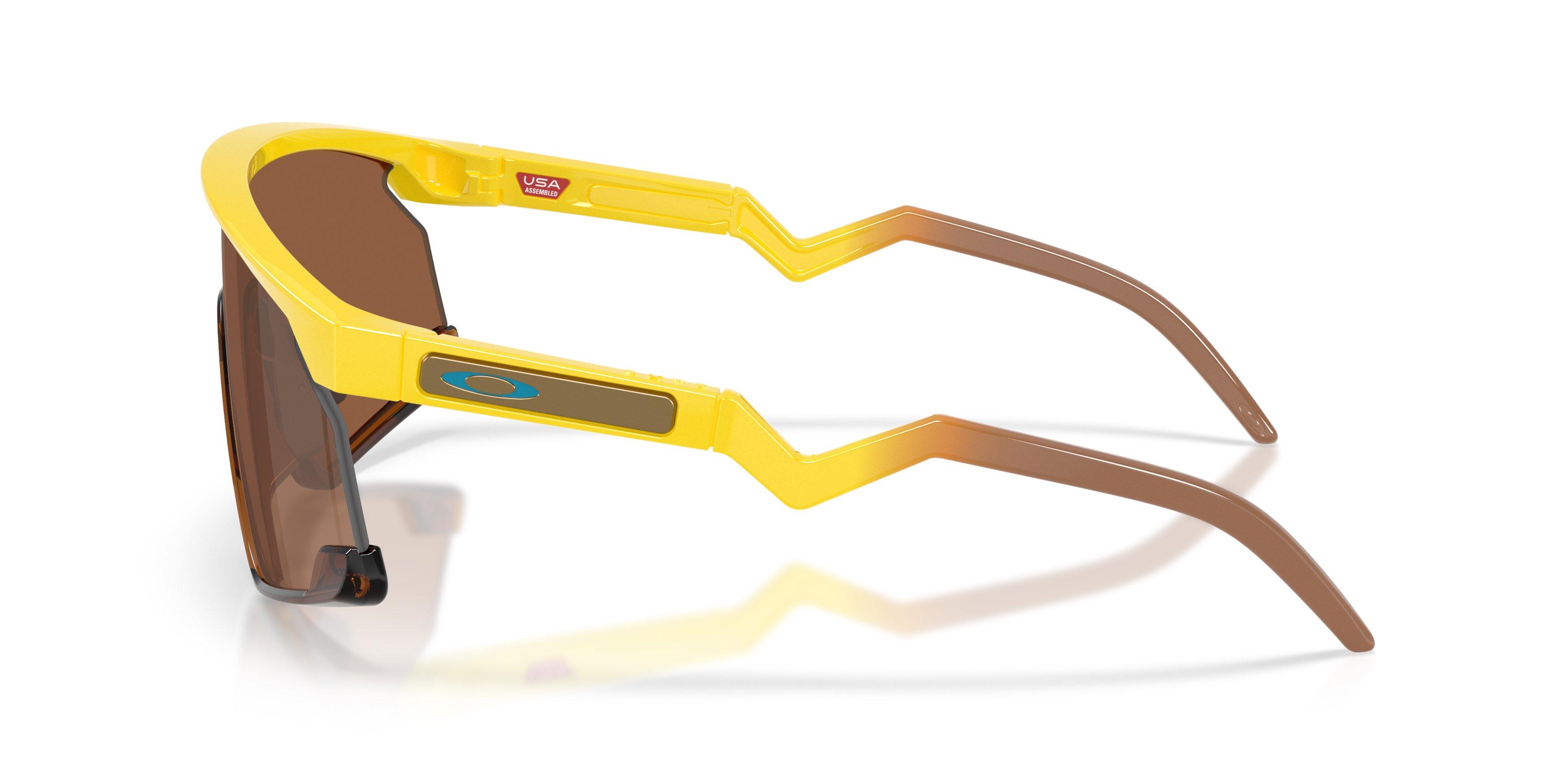 Oakley BXTR Prizm Tungsten Sunglasses &ndash; Peely Yellow - YELLOW/BROWN Thumbnail View 6