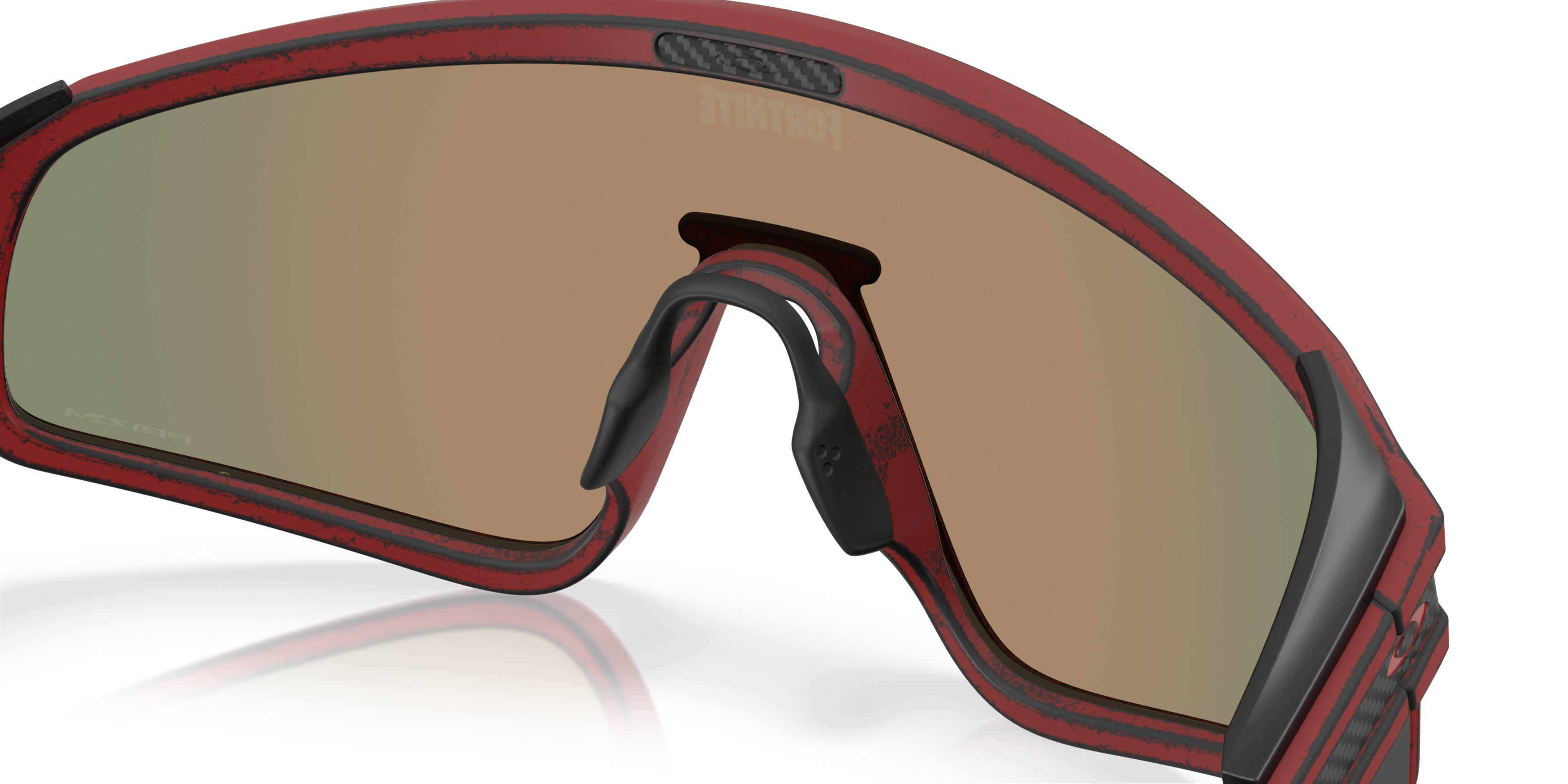 Oakley Latch Panel Prizm Ruby Sunglasses &ndash; Raceworn Red Knight - RED Thumbnail View 5