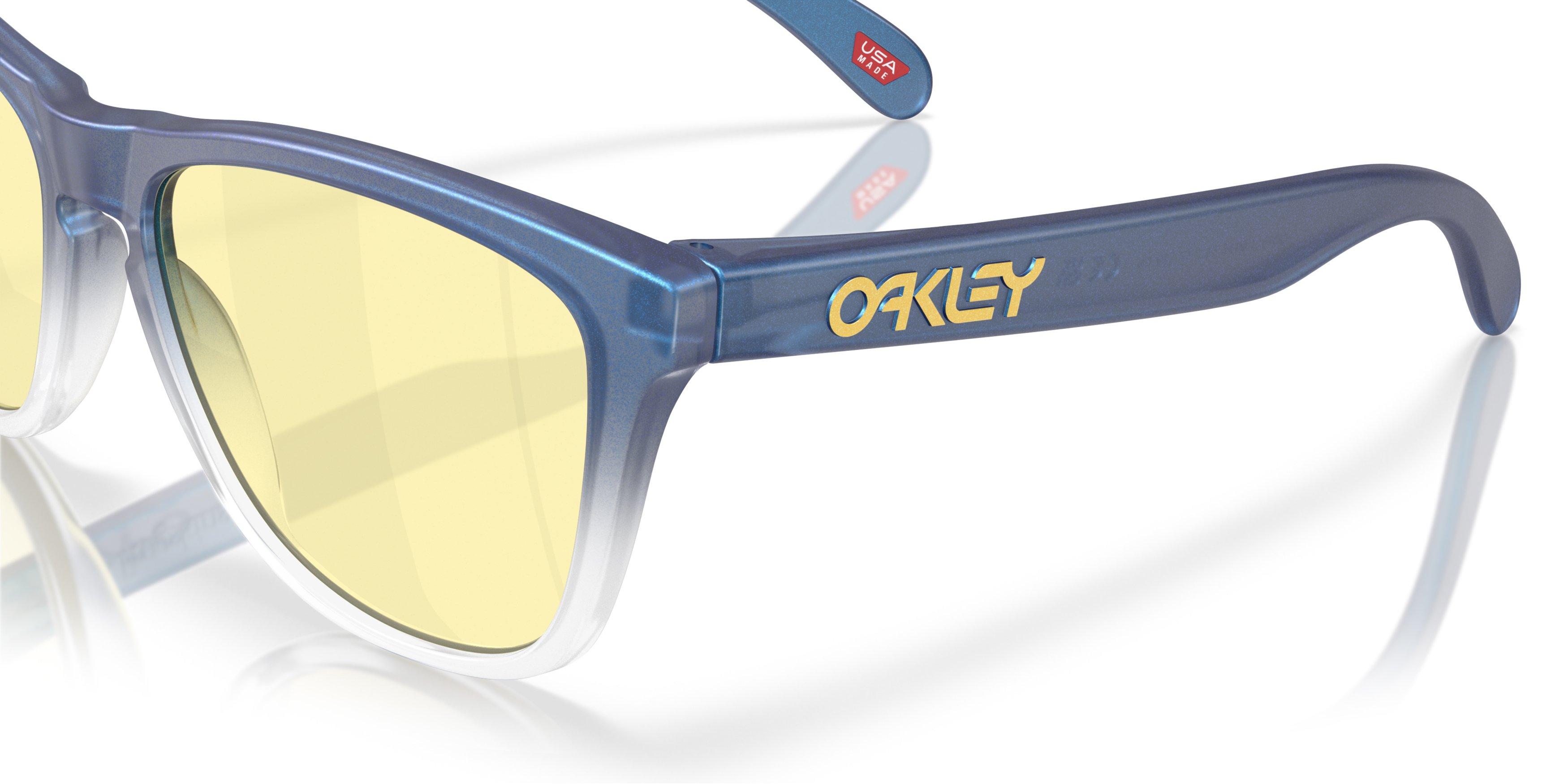 Oakley Frogskins Fortnite Prizm Gaming Sunglasses &ndash; Matte Cyan/Blue/Clear Shift Fade - BLUE/YELLOW Thumbnail View 4