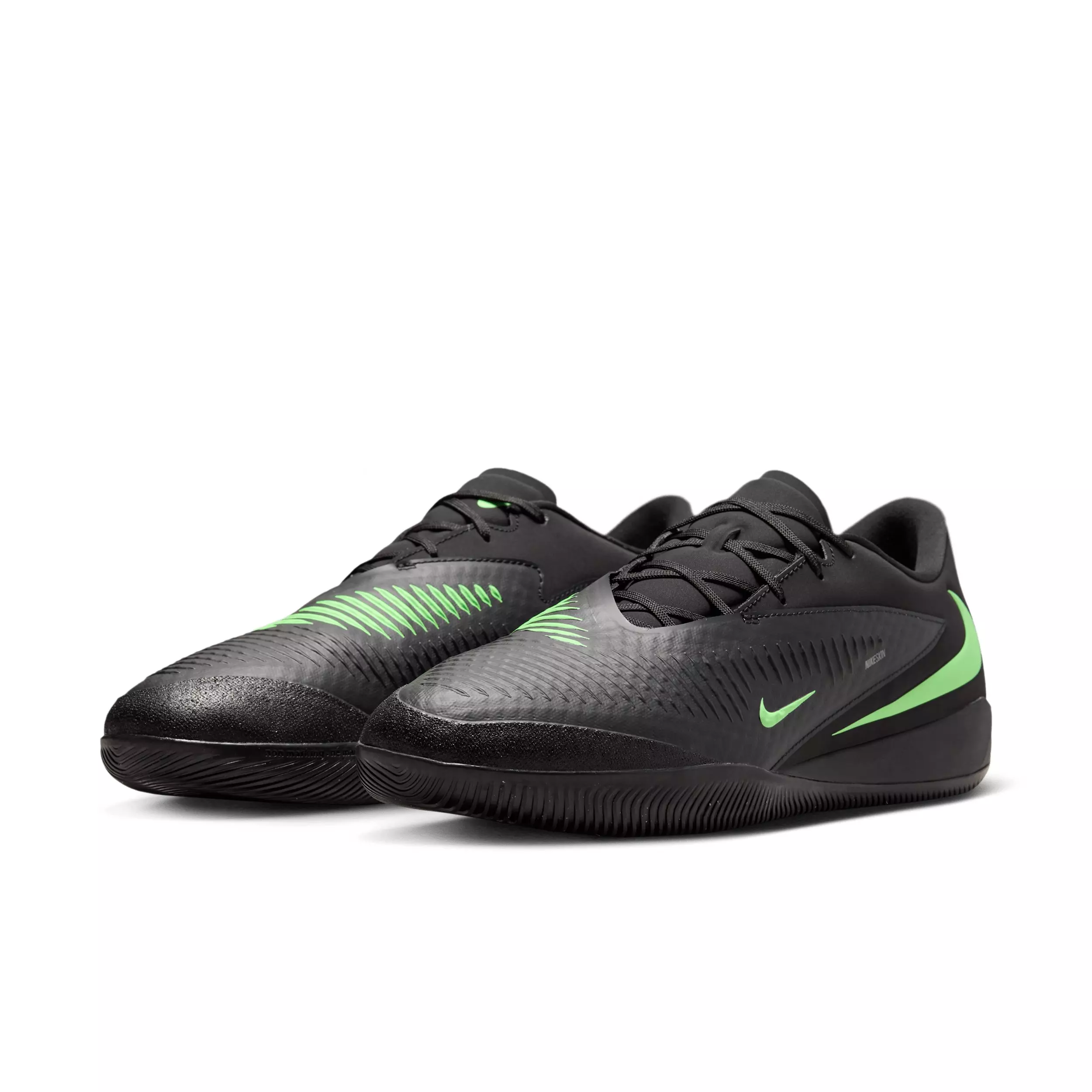 Nike Phantom 6 Low Academy IC "Black/Black/Illusion Green" Men's Soccer Shoe - BLACK/BLACK/GREEN