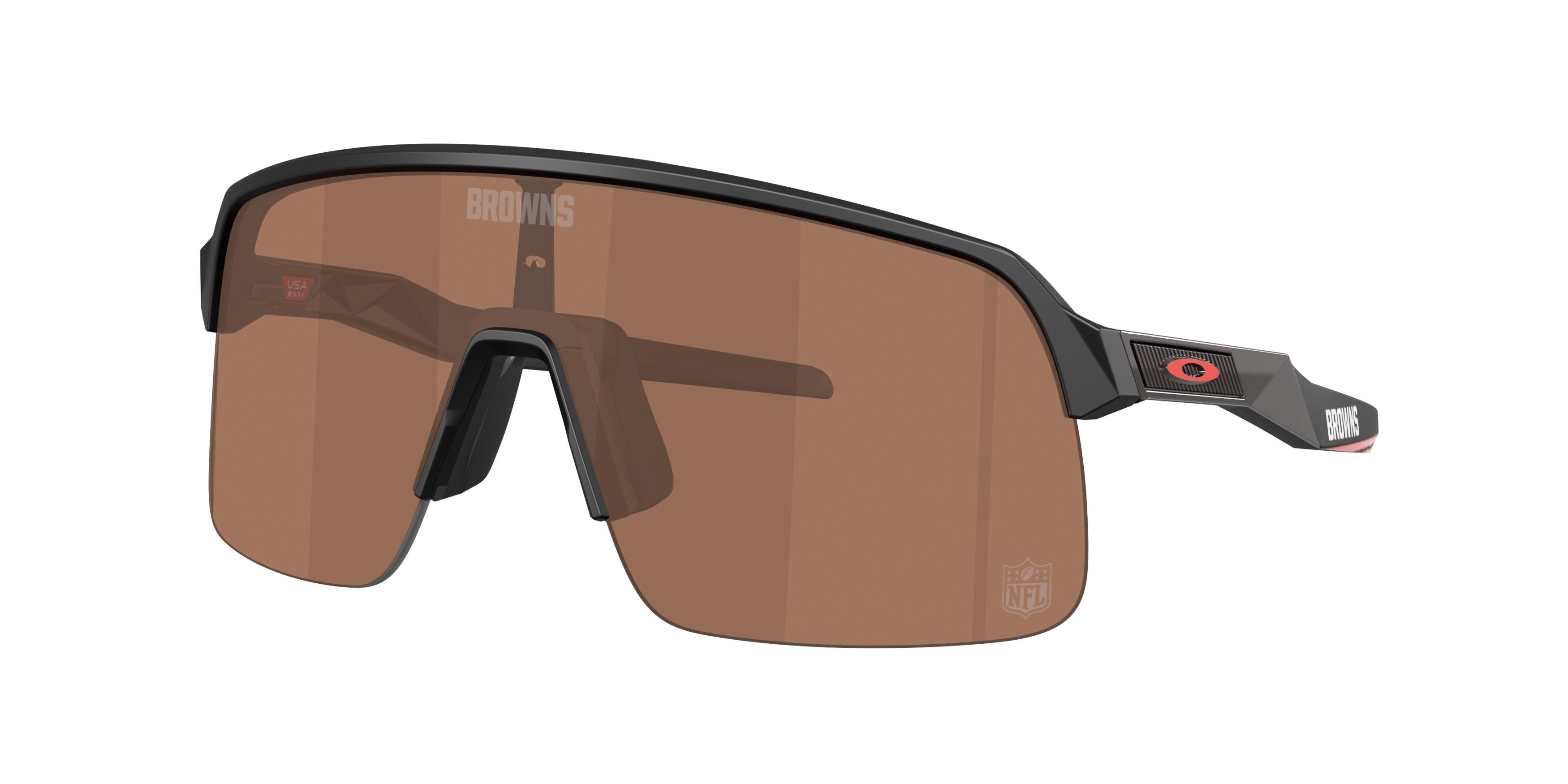 Oakley Cleveland Browns 2025 Sutro Lite Prizm Tungsten Sunglasses &ndash; Matte Black - BLACK/BROWN Thumbnail View 1