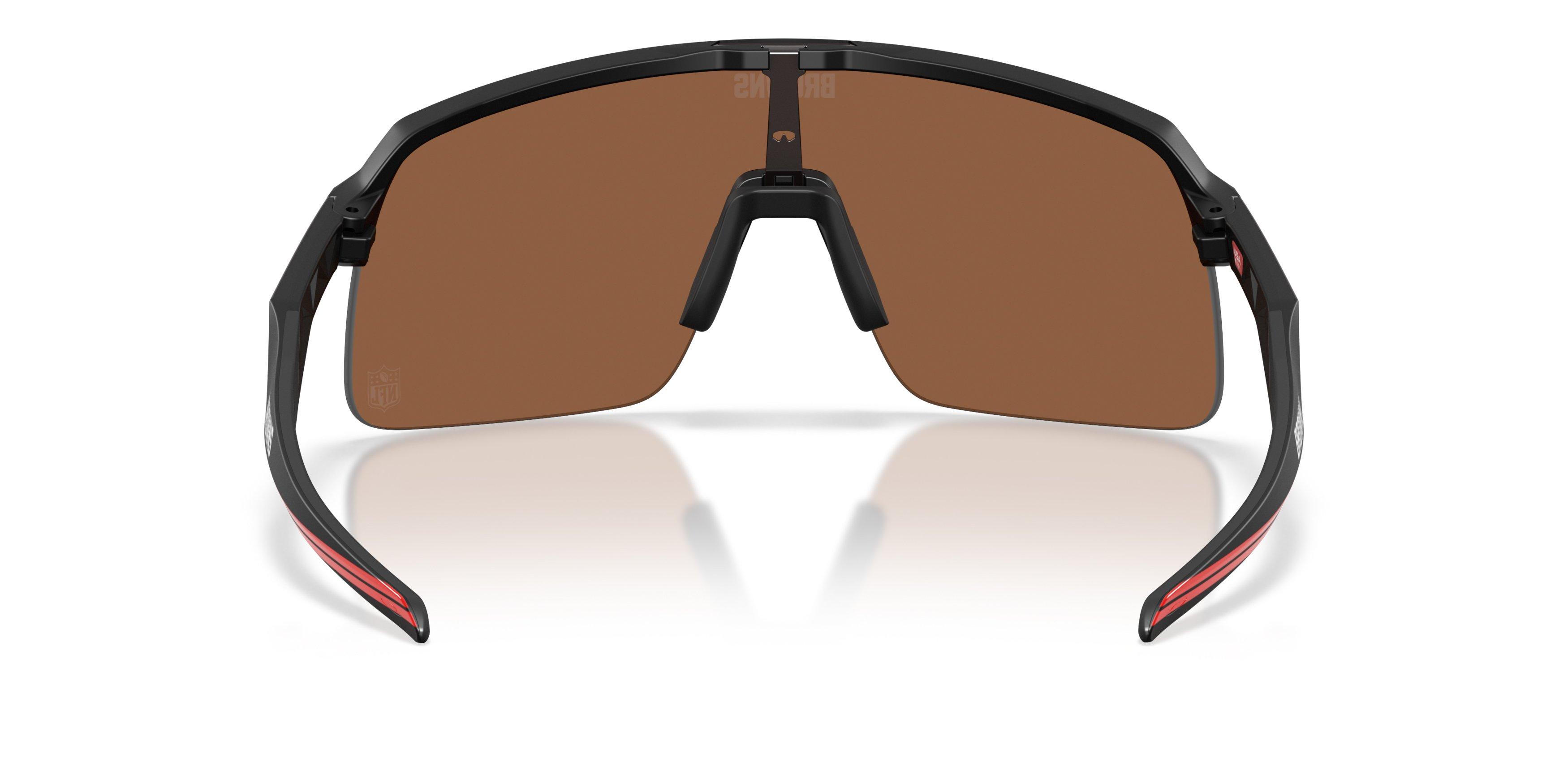Oakley Cleveland Browns 2025 Sutro Lite Prizm Tungsten Sunglasses &ndash; Matte Black - BLACK/BROWN Thumbnail View 3