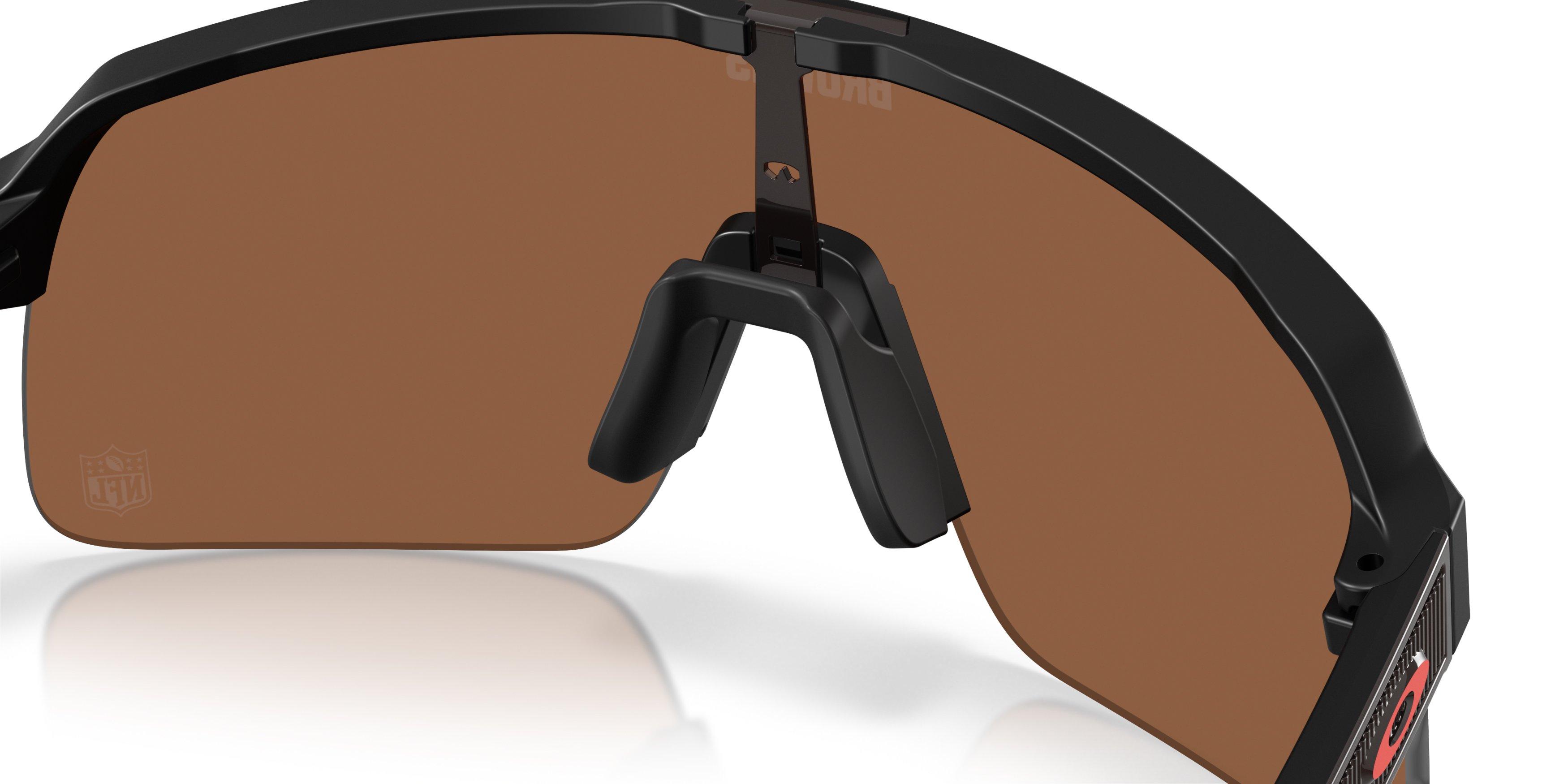 Oakley Cleveland Browns 2025 Sutro Lite Prizm Tungsten Sunglasses &ndash; Matte Black - BLACK/BROWN Thumbnail View 5