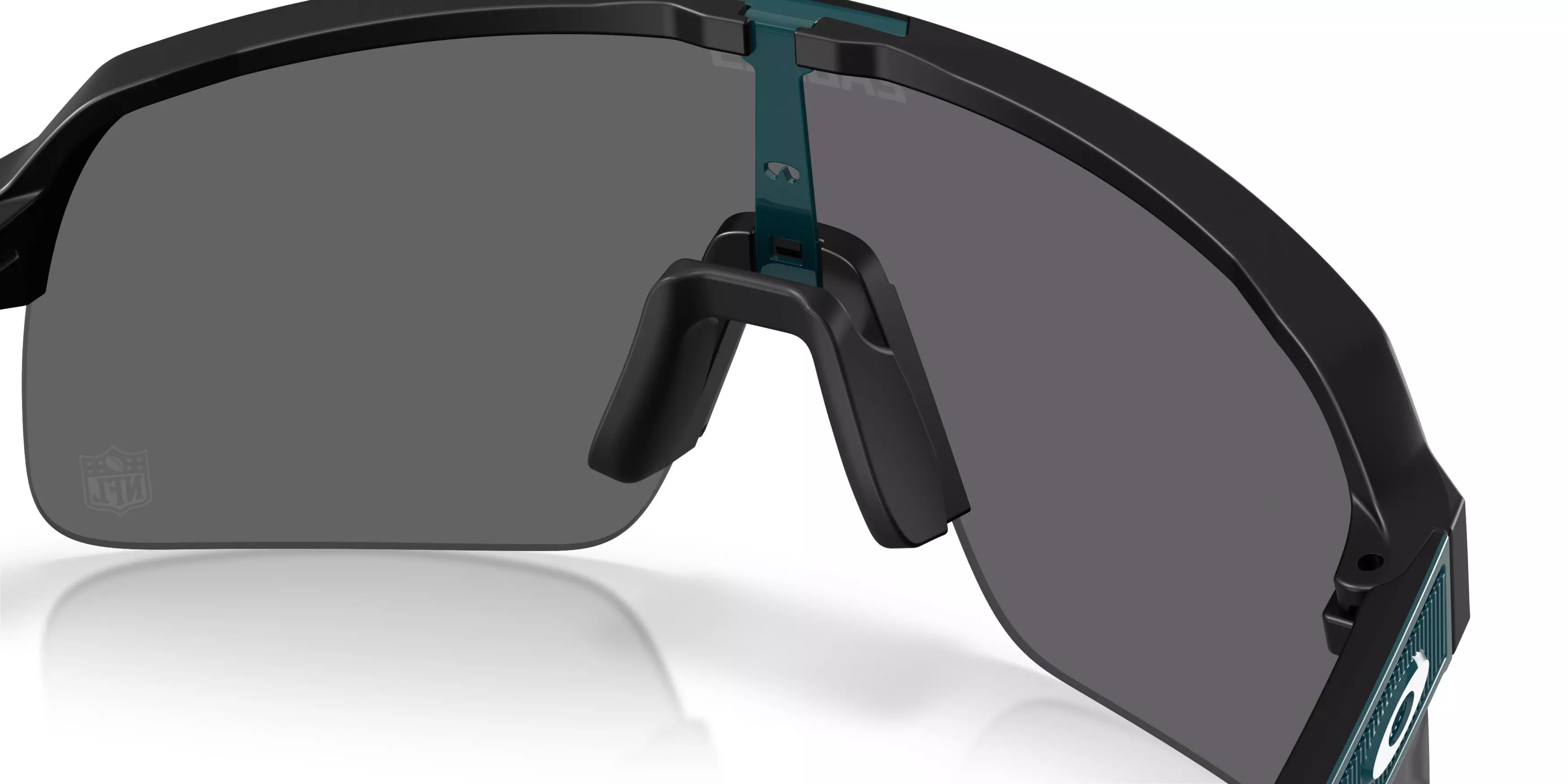 Oakley Philidelphia Eagles 2025 Sutro Lite Prizm Black Sunglasses – Matte Black - BLACK