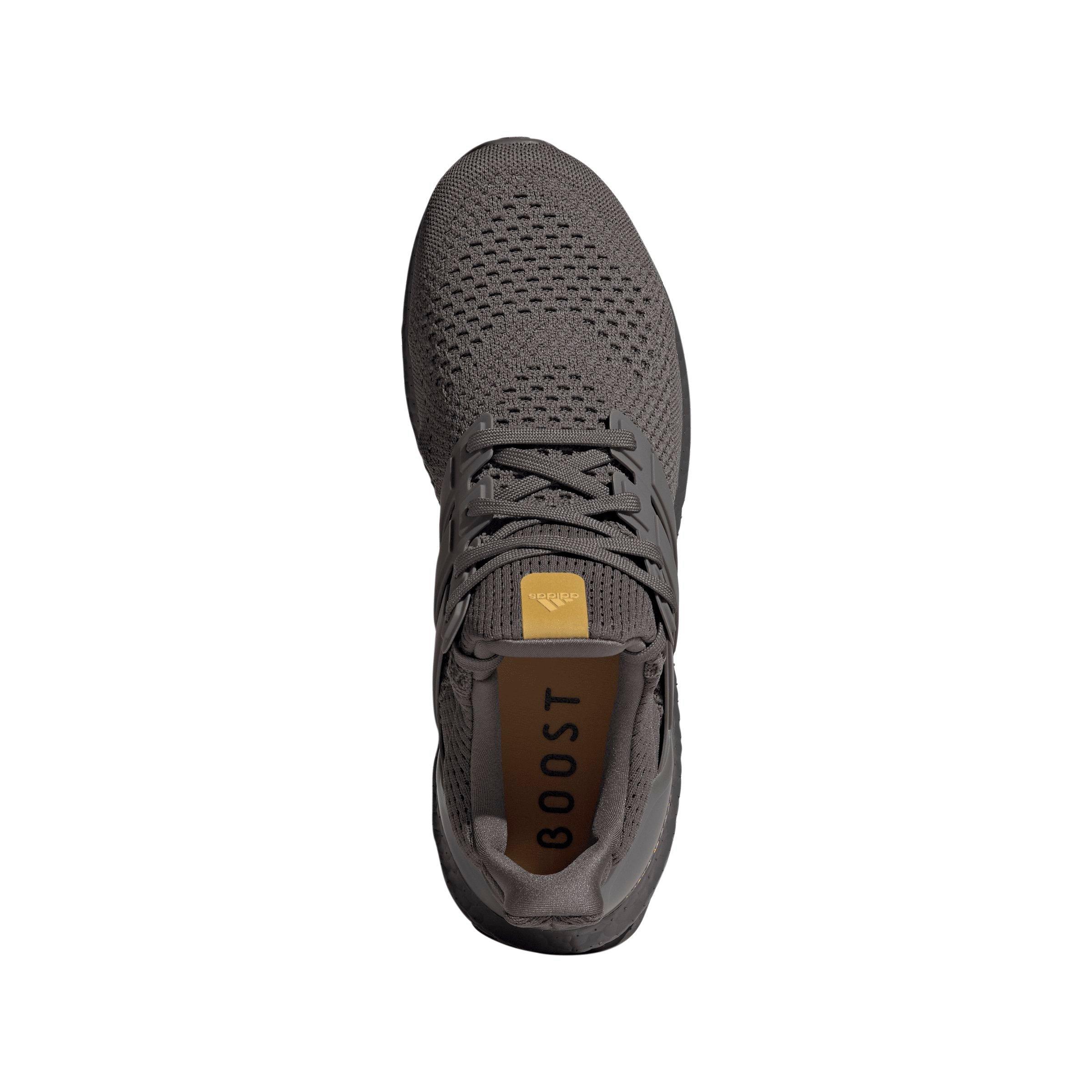 ★アディダス★Men's Ultraboost Light★Charcoal Amazon.com | adidas Men's Ultraboost Light Core Black/Grey