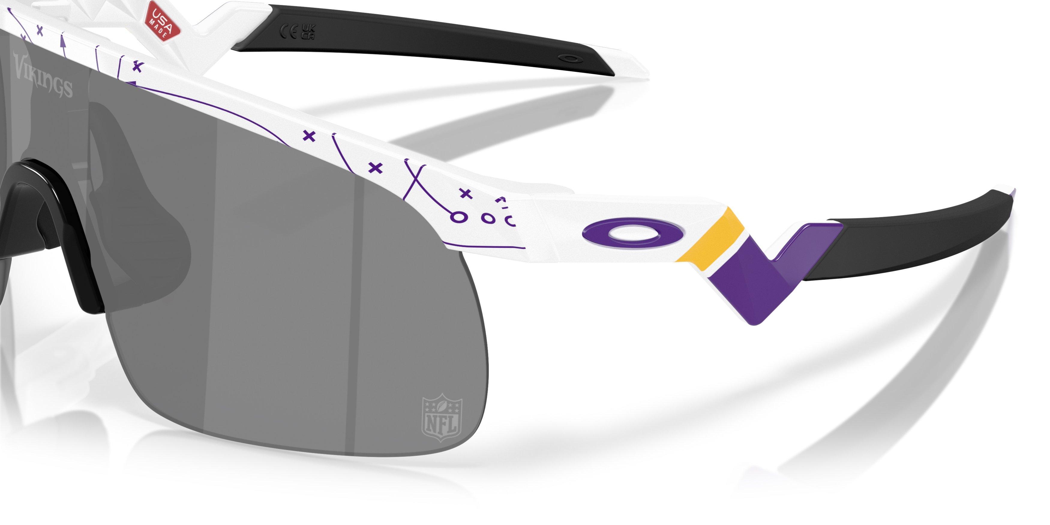 Oakley Minnesota Vikings Resistor Youth LensColor Prizm Black Sunglasses – 25 Play White