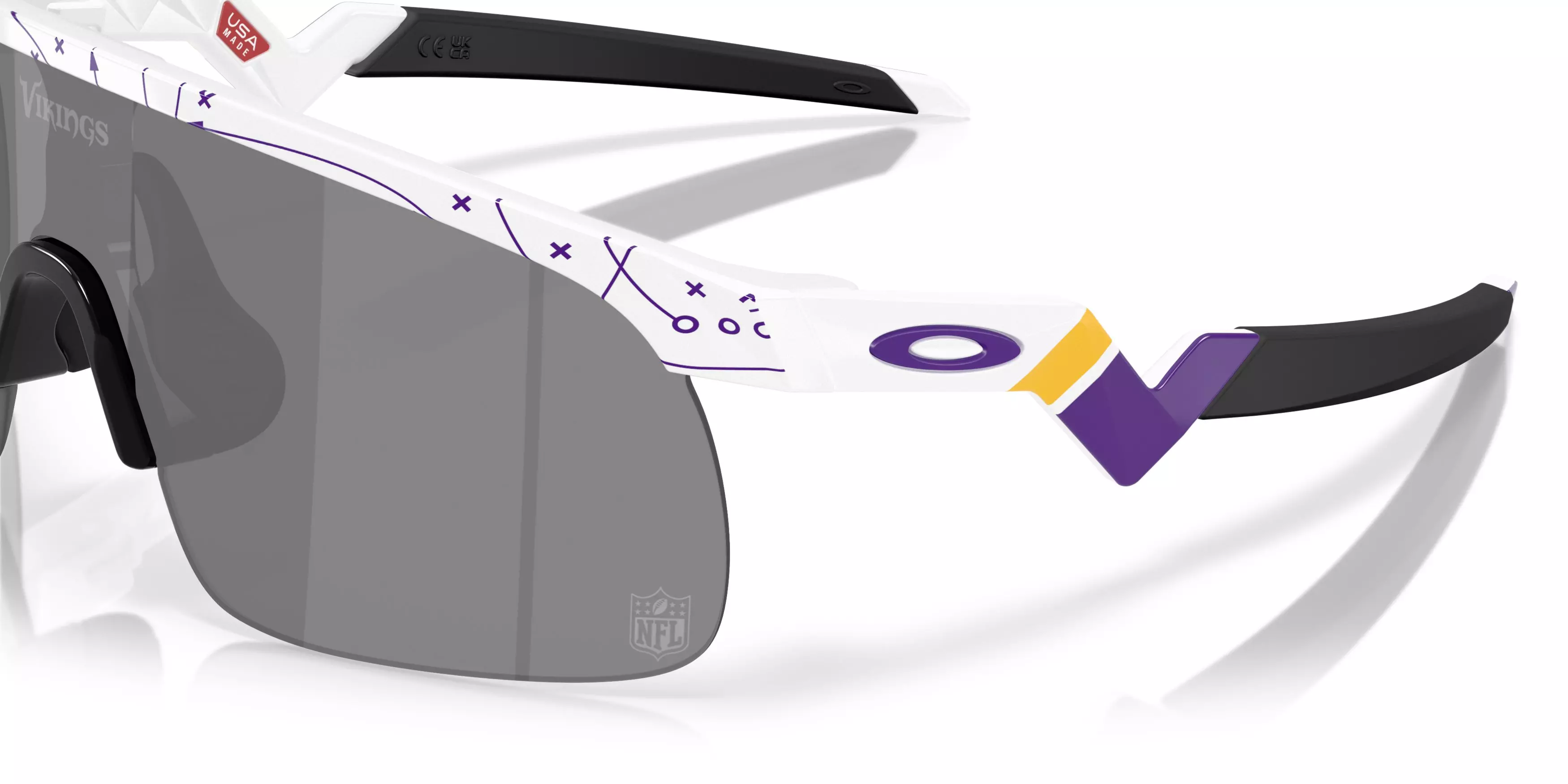 Oakley Youth Minnesota Vikings Resistor Prizm Black Sunglasses &ndash; 25 Play White - WHITE/BLACK
