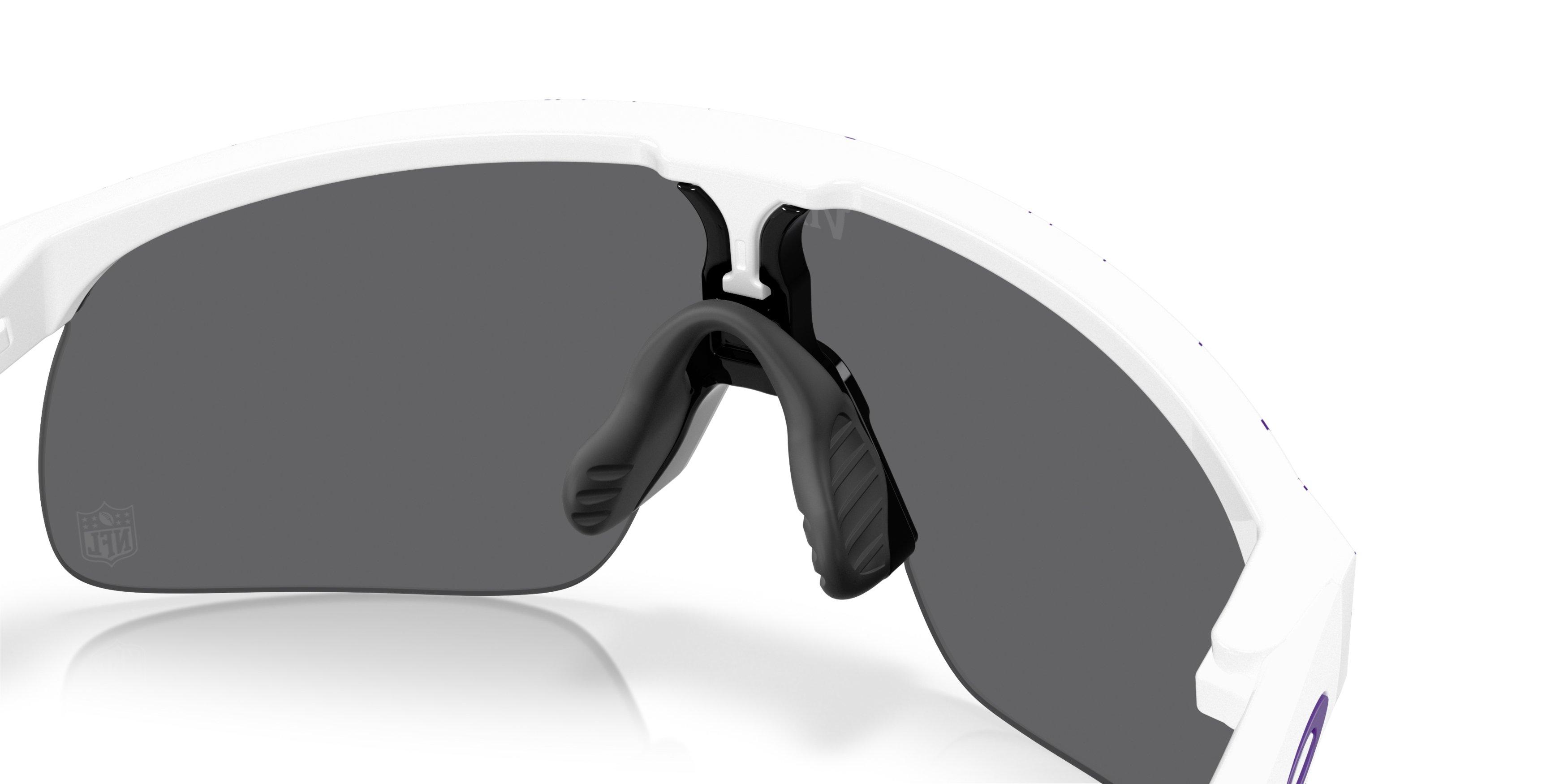 Oakley Minnesota Vikings Resistor Youth LensColor Prizm Black Sunglasses – 25 Play White