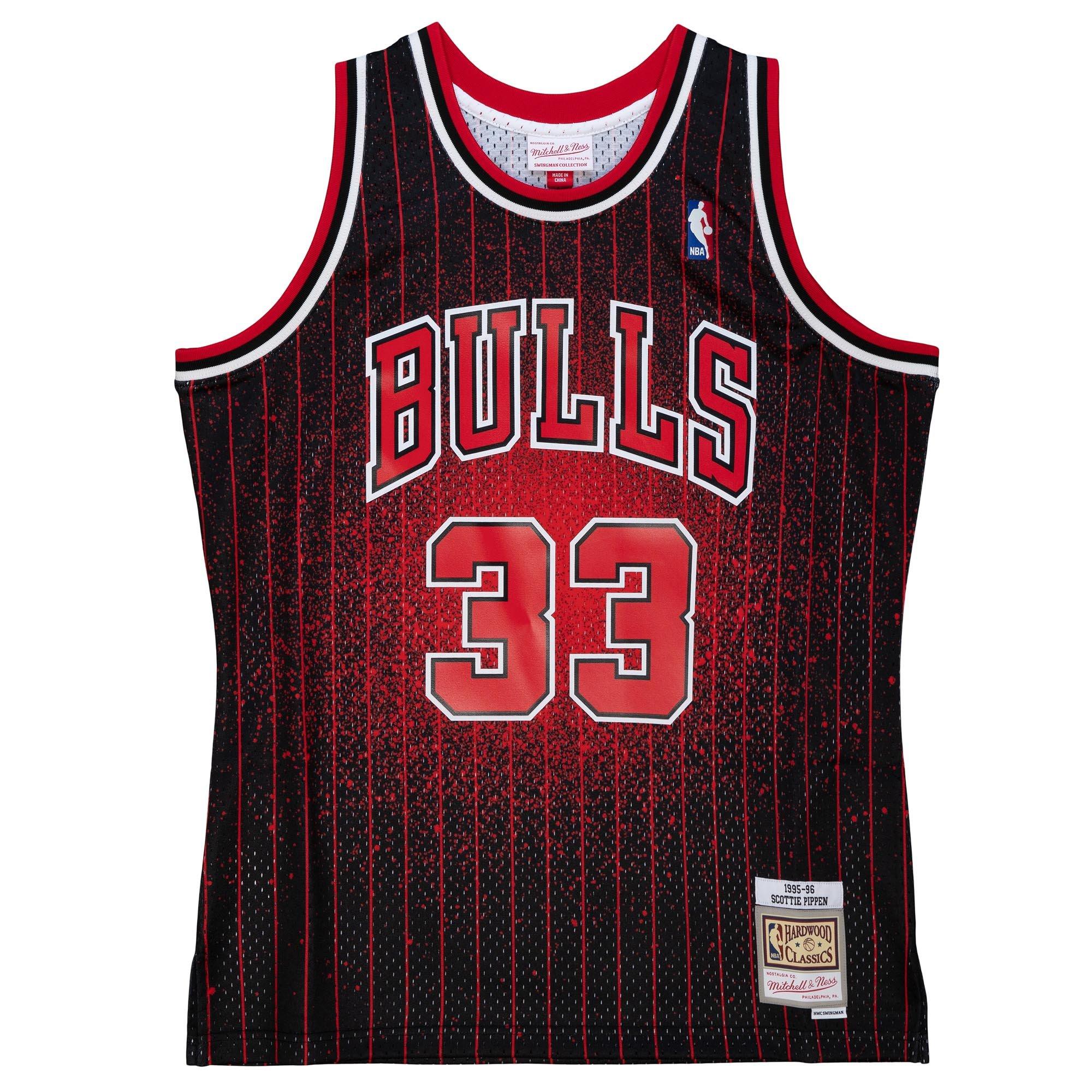 Mitchell & Ness Men's Chicago Bulls Scottie Pippen Spray Paint