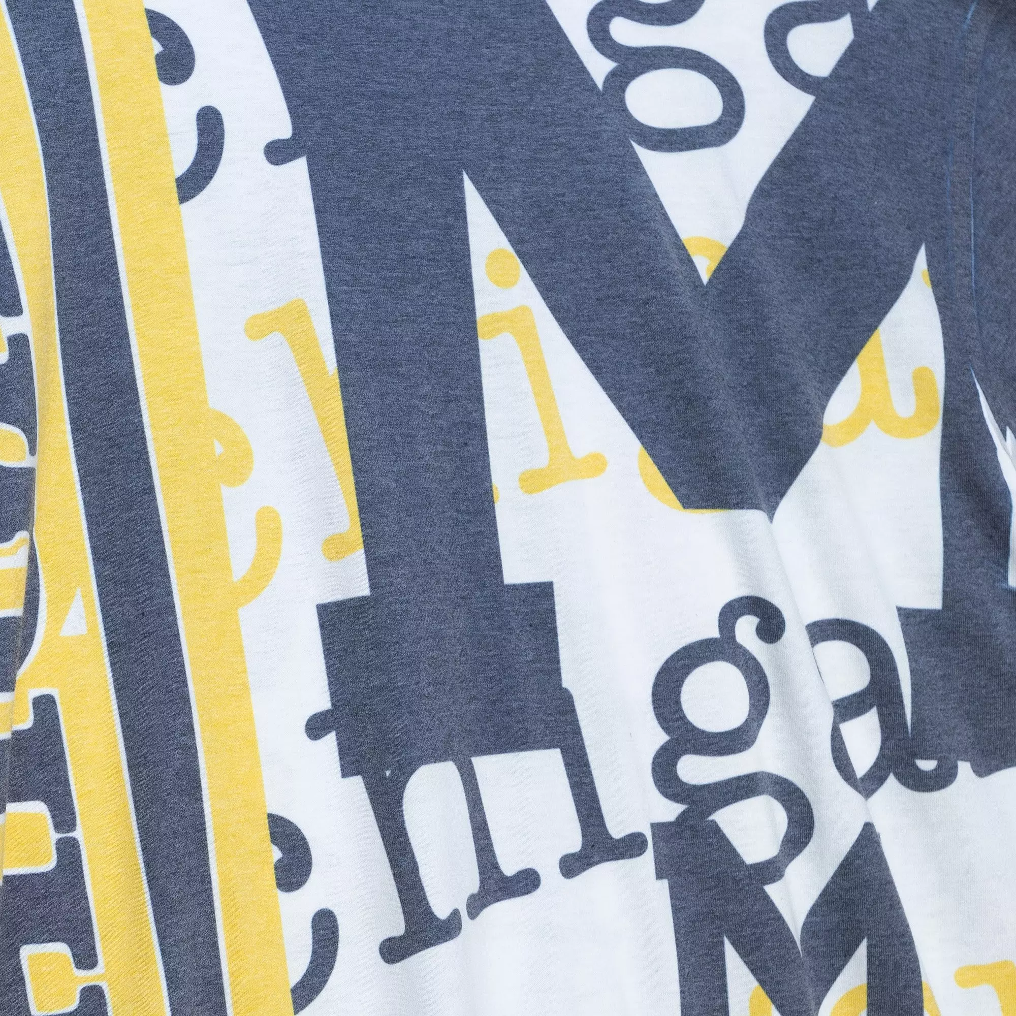 Mitchell & Ness Men's Michigan Wolverines Jumbotron T-Shirt - NAVY/YELLOW