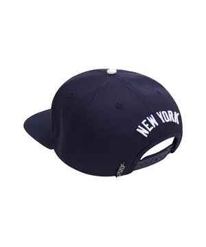Men's New York Yankees Pro Standard White/Navy Logo Snapback Hat