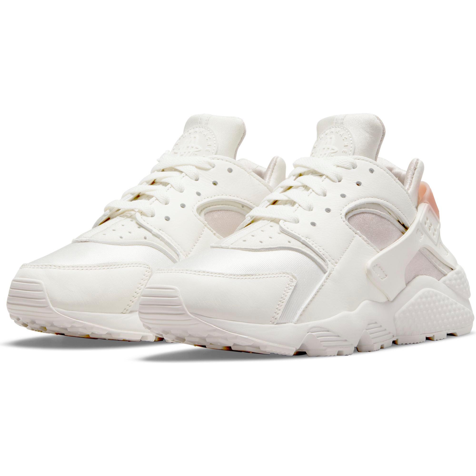 Hibbett huaraches hot sale