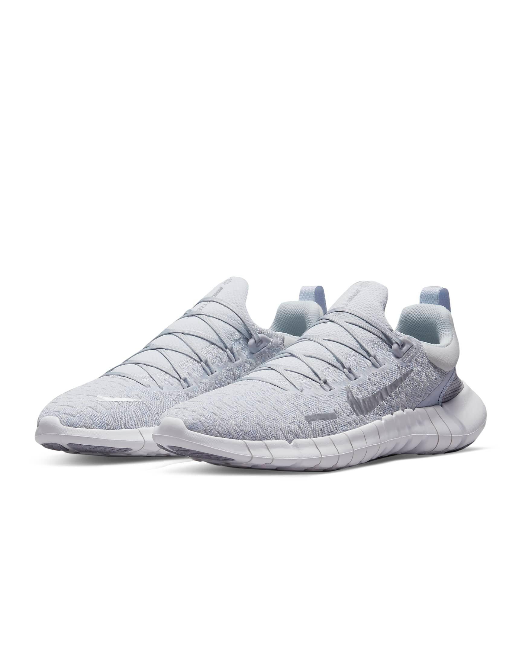 Nike Free Run 5.0 "Pure Platinum/Ghost/Metallic Silver" Women's Running Shoe - PLATINUM/SILVER/BEIGE Thumbnail View 5