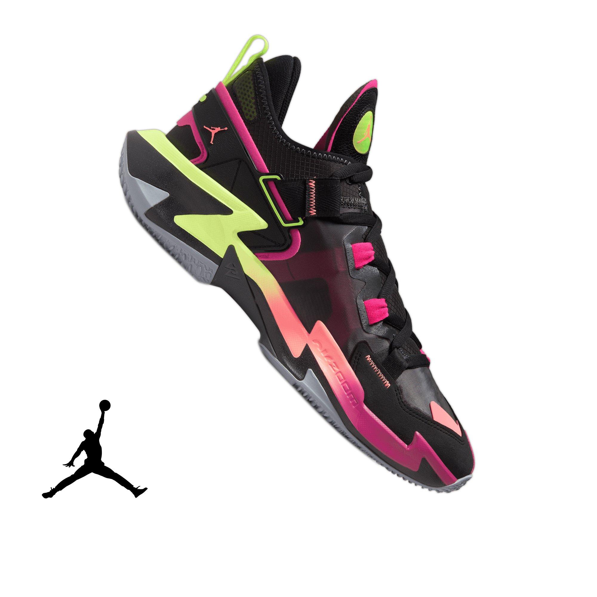 hot pink nike basketball shoes