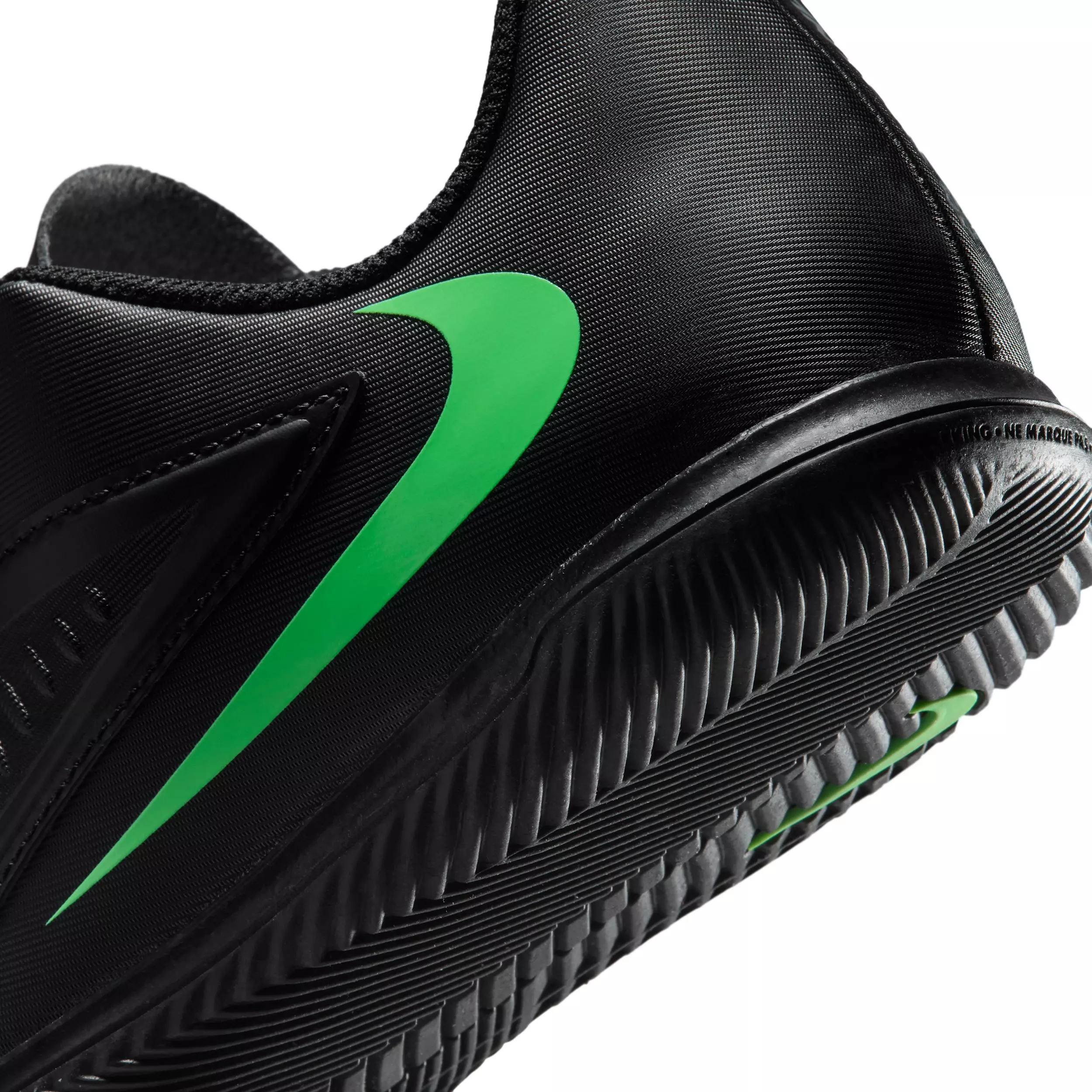 Nike Mercurial Vapor 17 Academy IC "Black/Black/Illusion Green" Grade School Kids' Soccer Shoe - BLACK/BLACK/GREEN