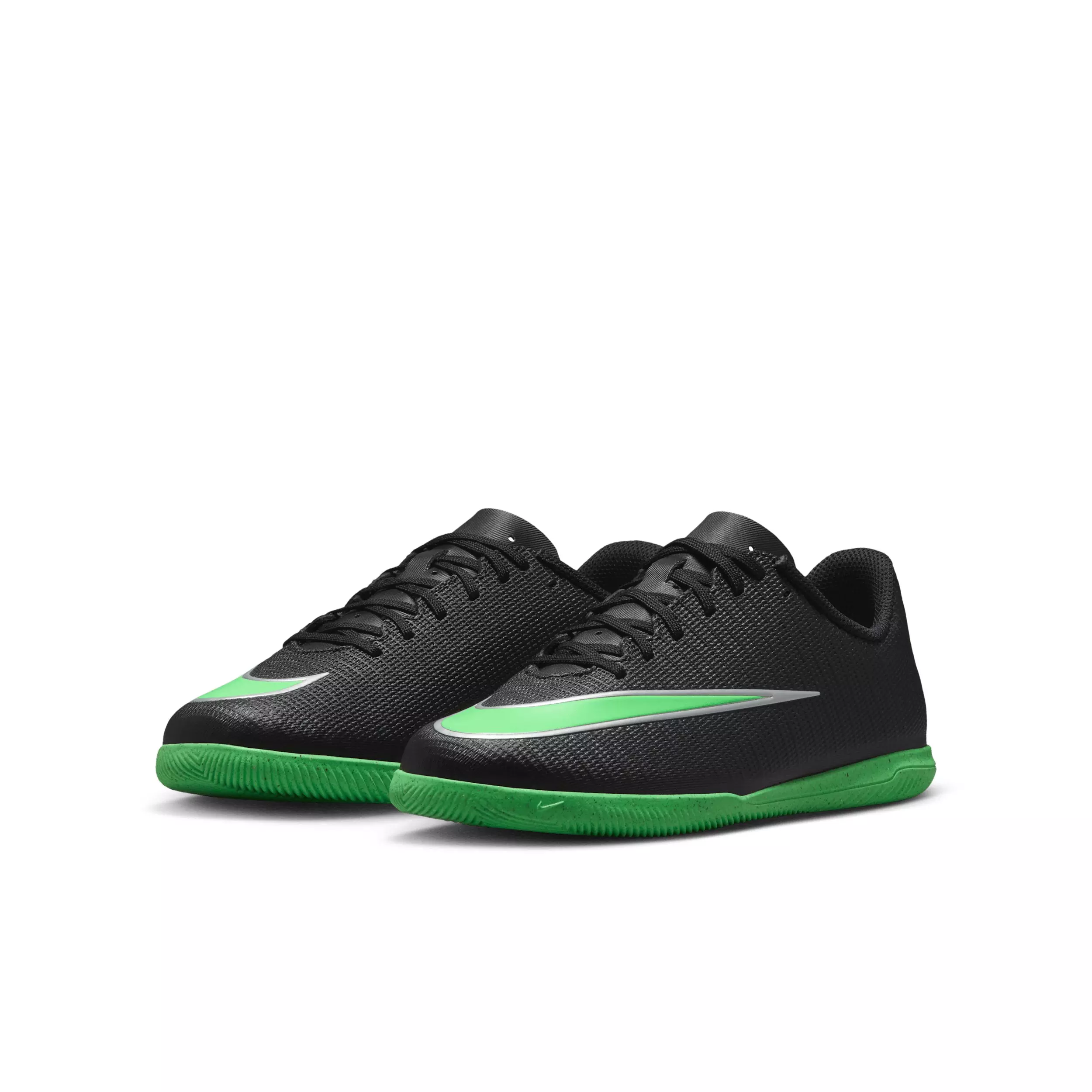 Nike Mercurial Vapor 17 Club IC "Black/Black/Illusion Green" Grade School Kids' Soccer Shoe - BLACK/BLACK/GREEN