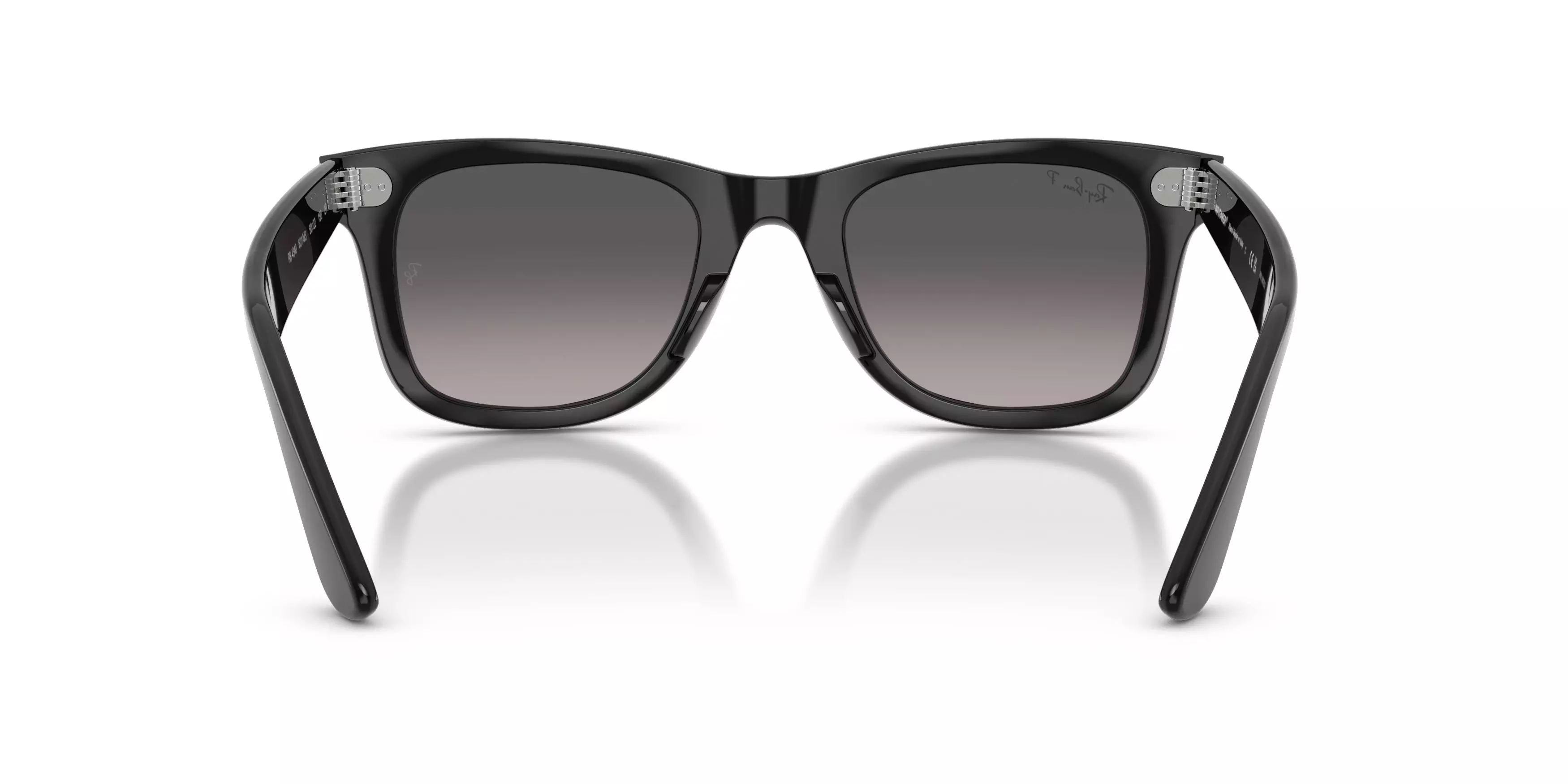 Ray-Ban Wayfarer Ease Gray Polar Gradient Sunglasses &ndash; Black - BLACK/GREY