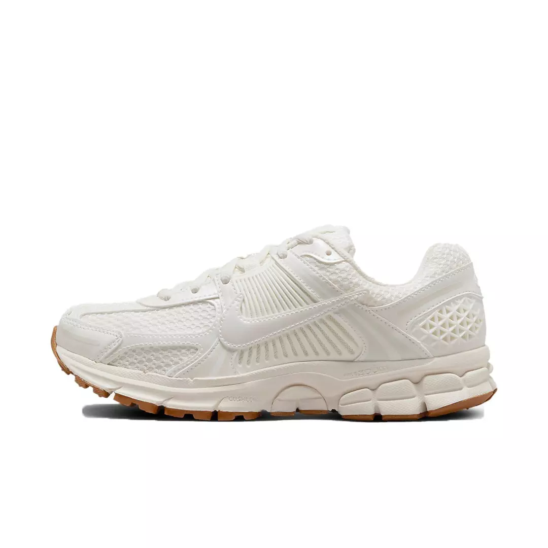 Nike Zoom Vomero 5 "Sail Gum" Women's Shoe - SAIL GUM