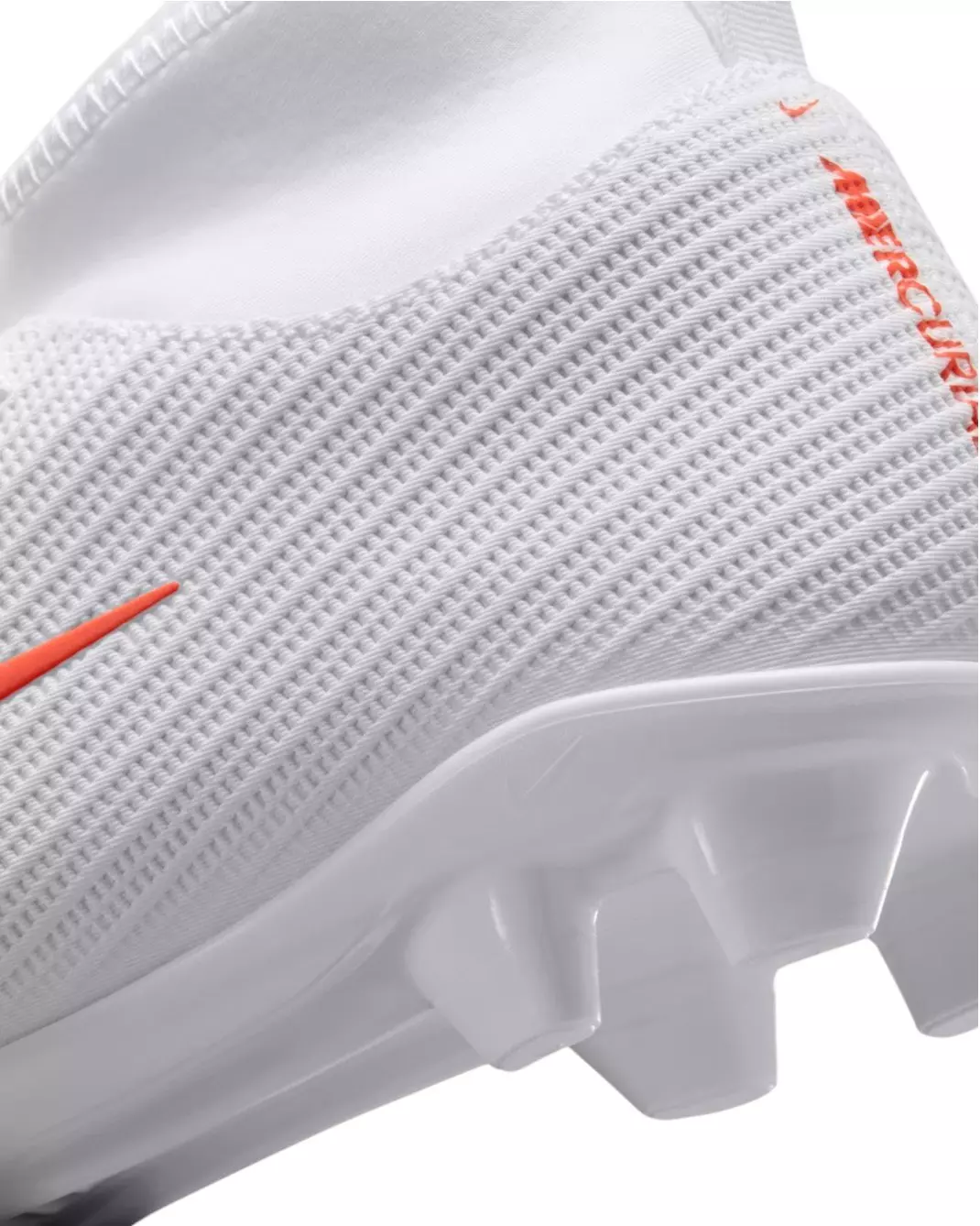 Nike Mercurial Superfly 11 Club FG "White/Bright Crimson/Blur" Grade School Kids' Soccer Cleat - WHITE/CRIMSON/BLUR