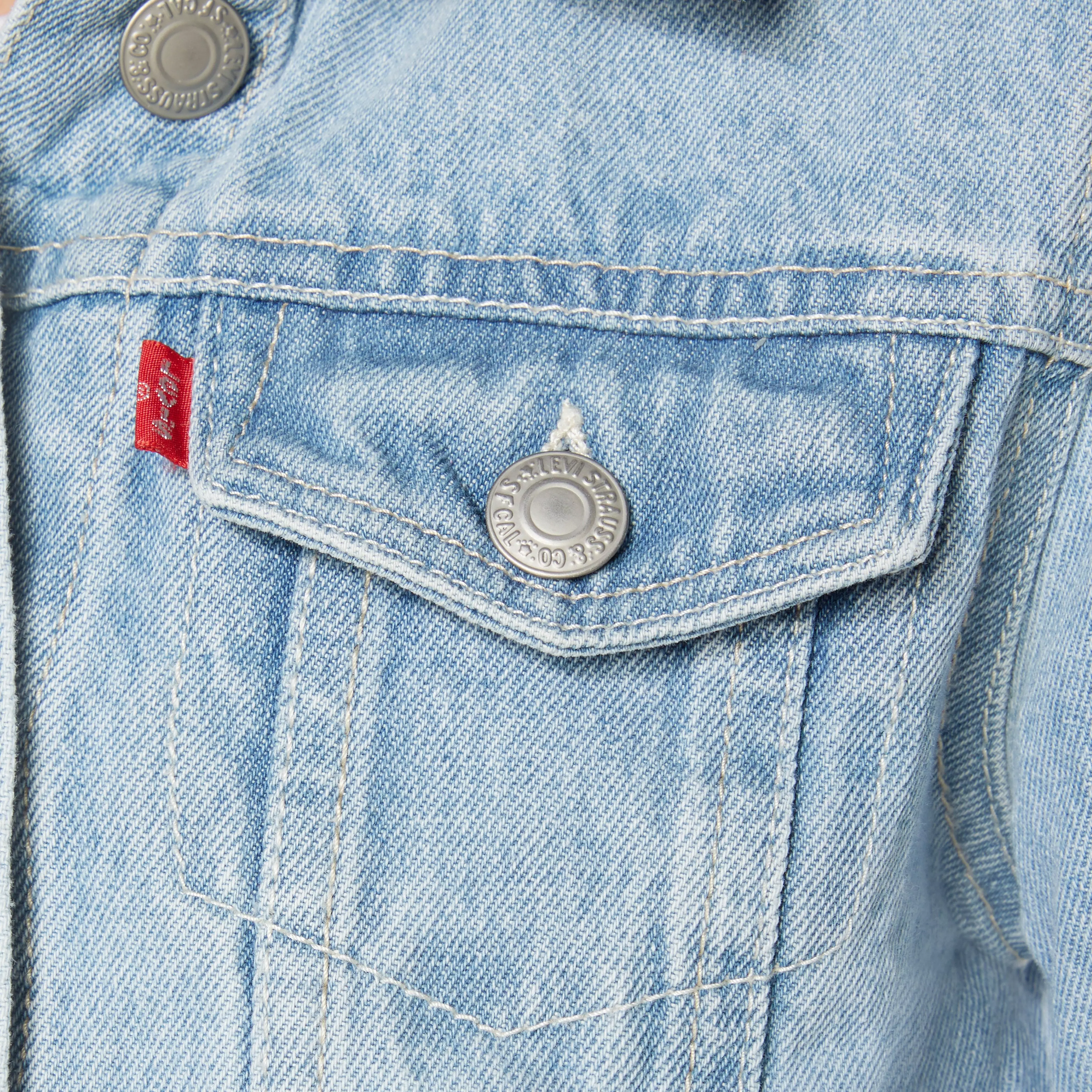 Levi's Big Girls' Trucker Style Light Blue Wash Denim Jacket - LT BLUE