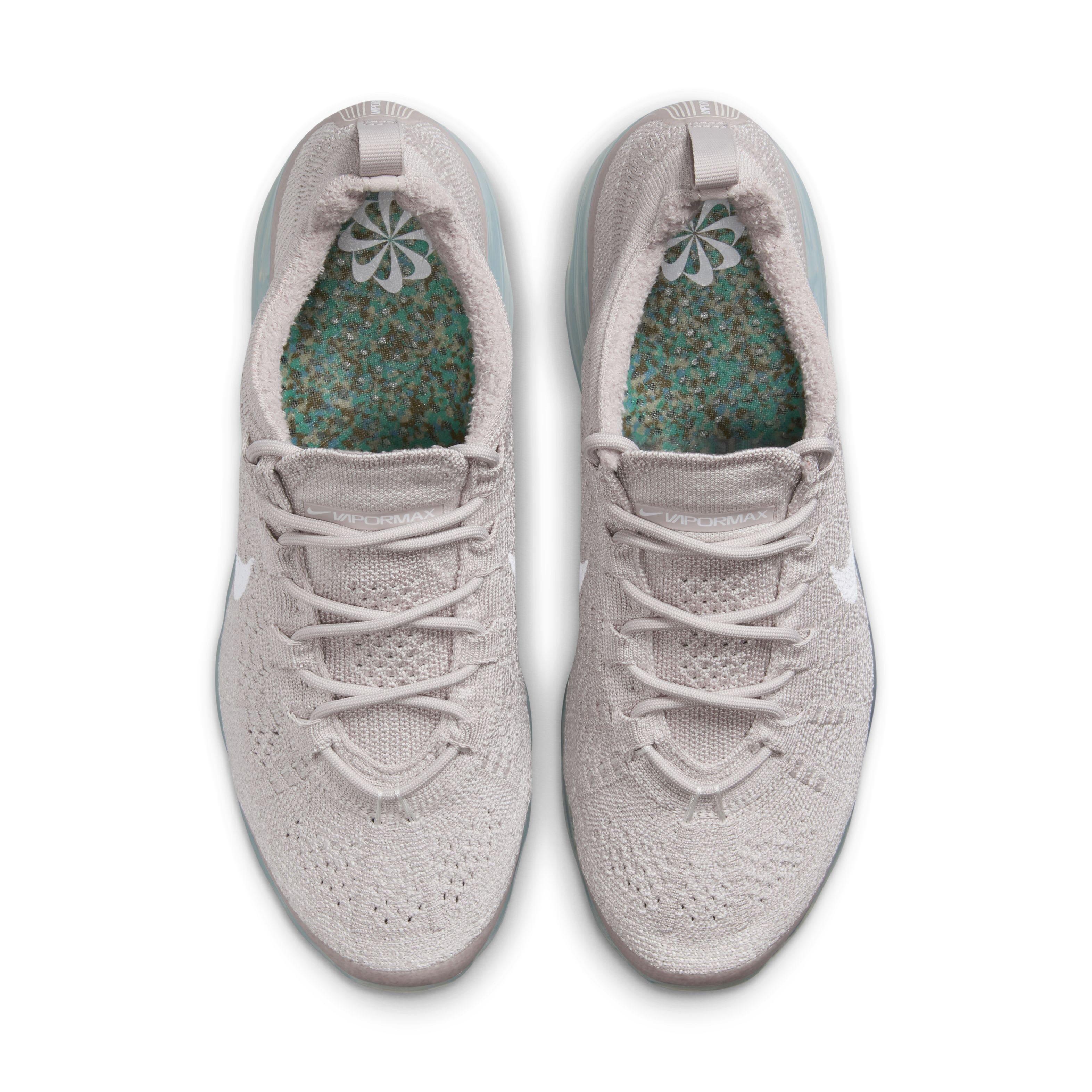 Nike Air VaporMax 2023 Flyknit "Platinum Violet/Phantom/Metallic Silver/White" Women's Shoe - VIOLET/PHANTOM/SILVER/WHITE Thumbnail View 4