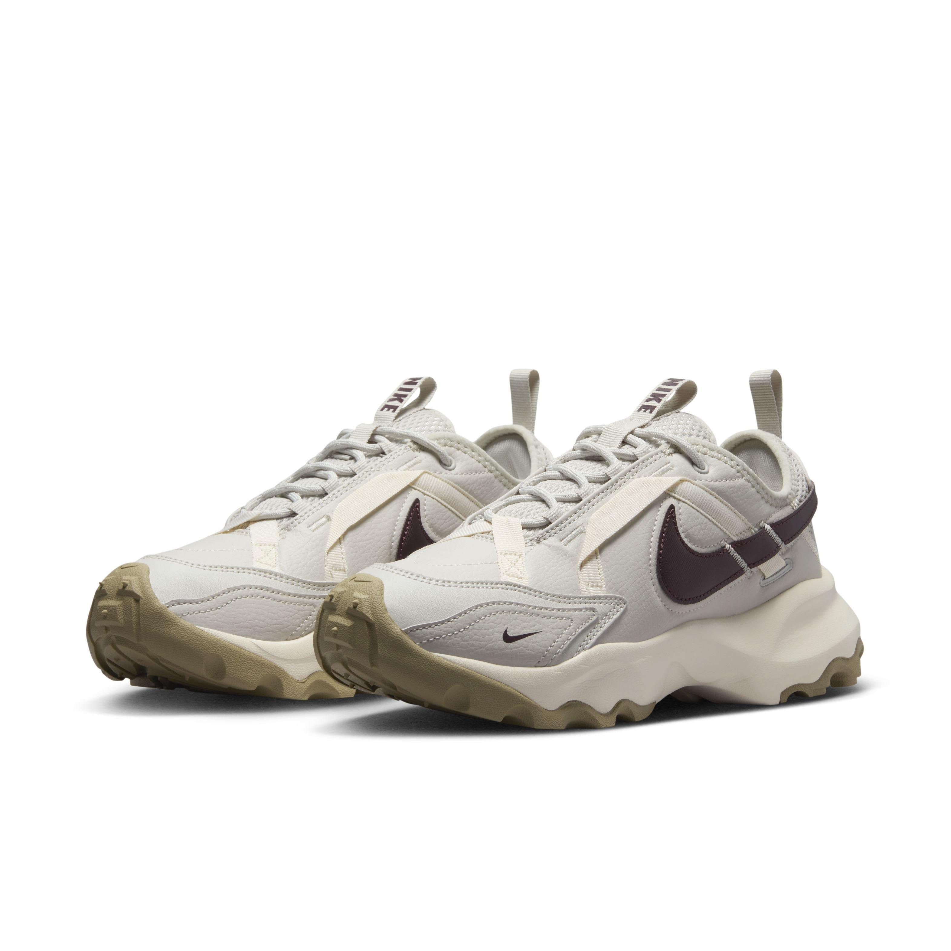Nike TC 7900 Women's Casual Foam Shoes - Light Bone
