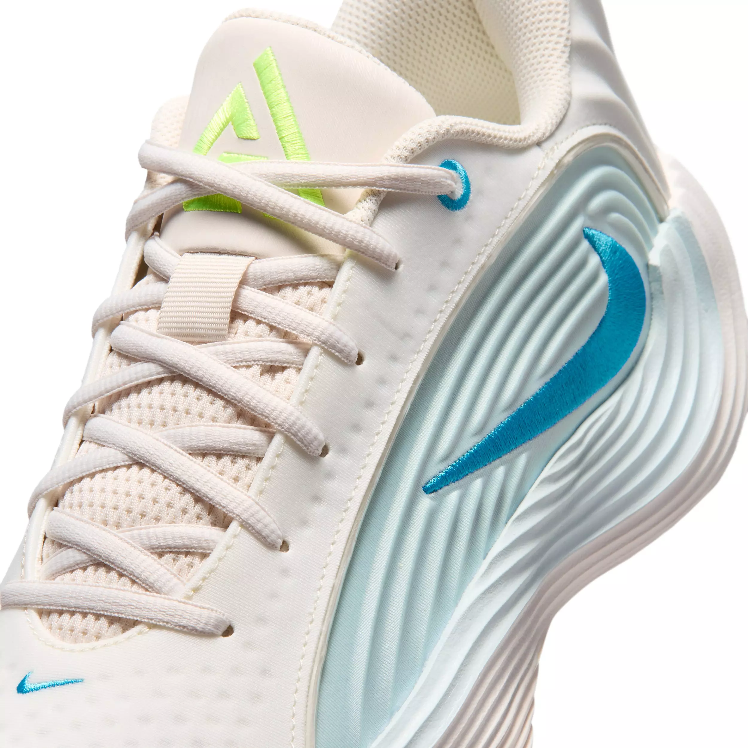 Nike Giannis Immortality 5 "Sail/Glacier Blue/Chalk/Light Current Blue" Men's Basketball Shoe - SAIL/BLUE/CHALK/LT BLUE