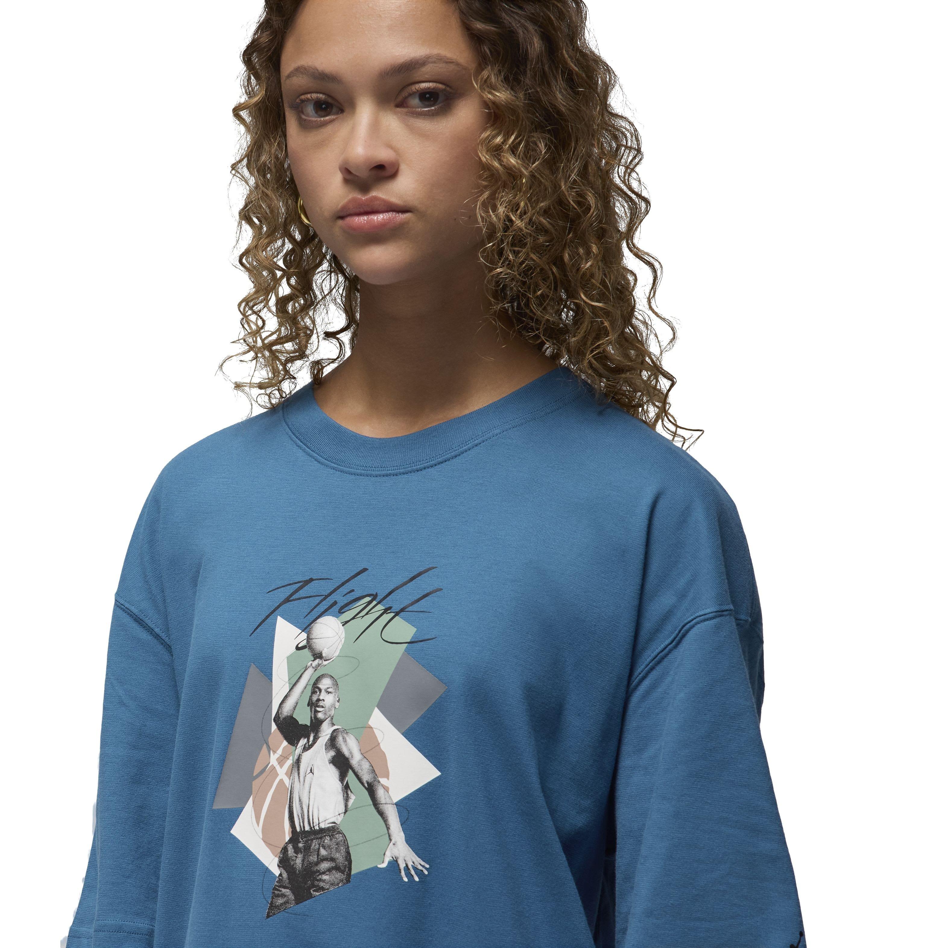 Jordan Women's Oversized Short Sleeve Graphic T-Shirt - BLUE Thumbnail View 3
