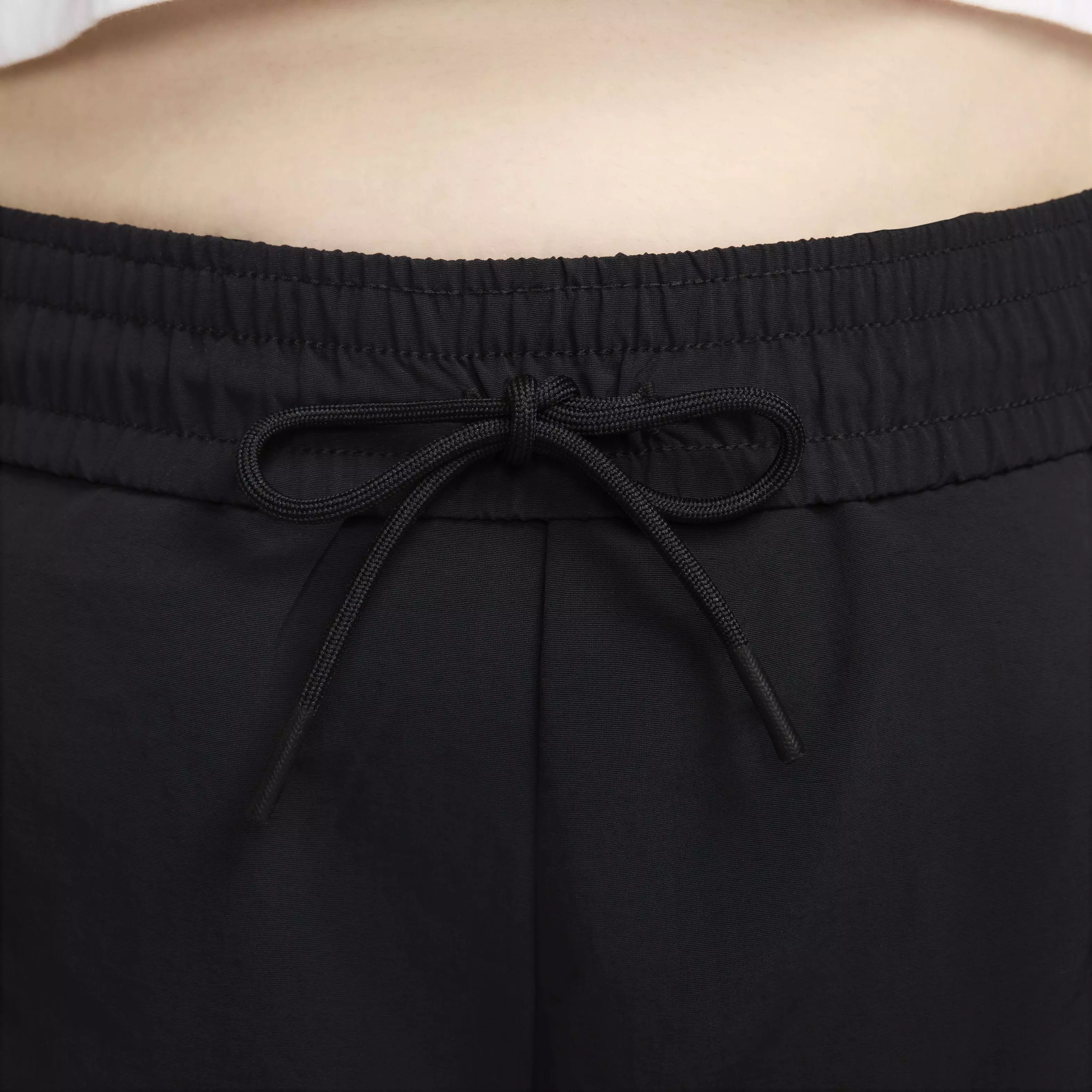 Nike Women's Sportswear Everything Wovens Mid-Rise Open-Hem Pants - BLACK