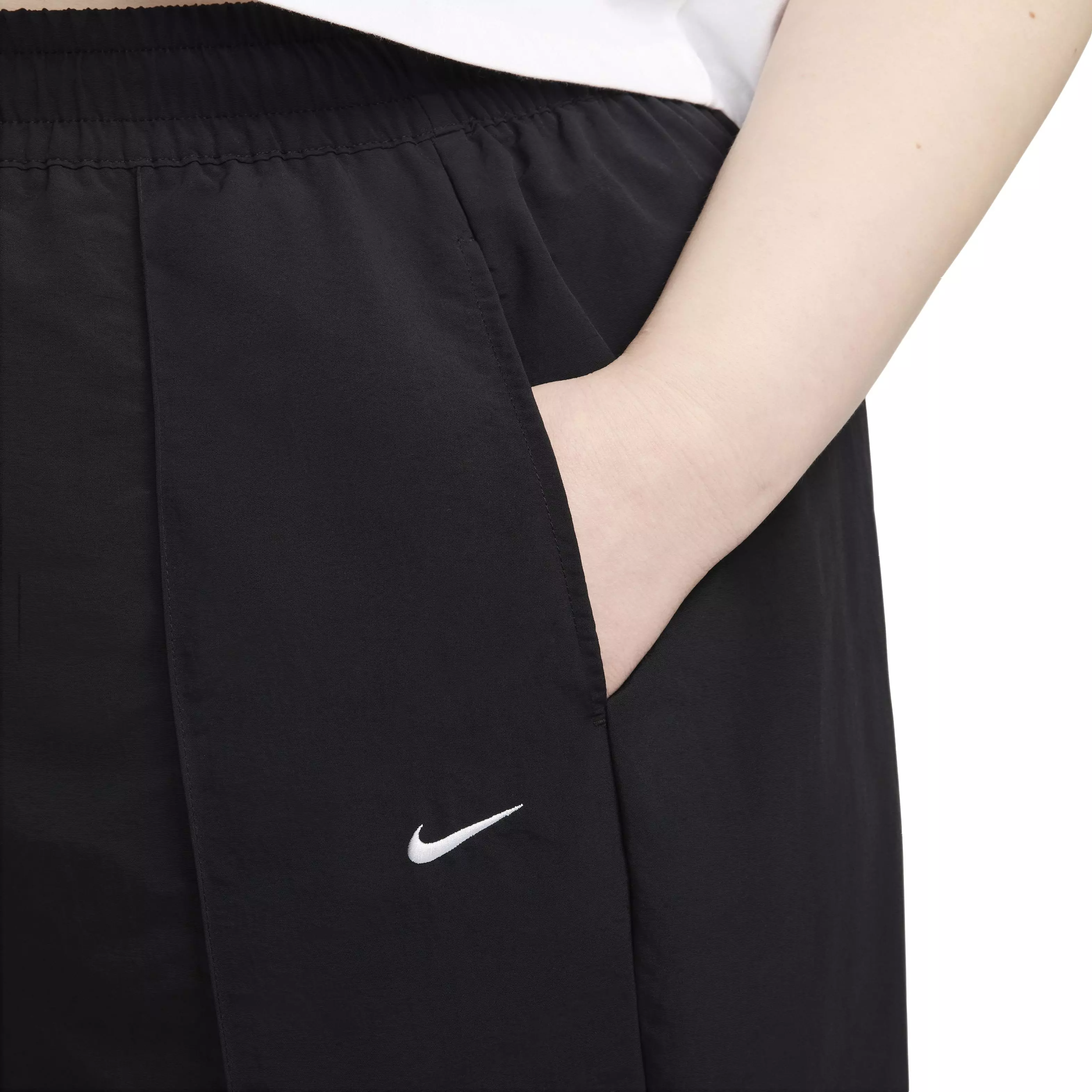 Nike Women's Sportswear Everything Wovens Mid-Rise Open-Hem Pants - BLACK