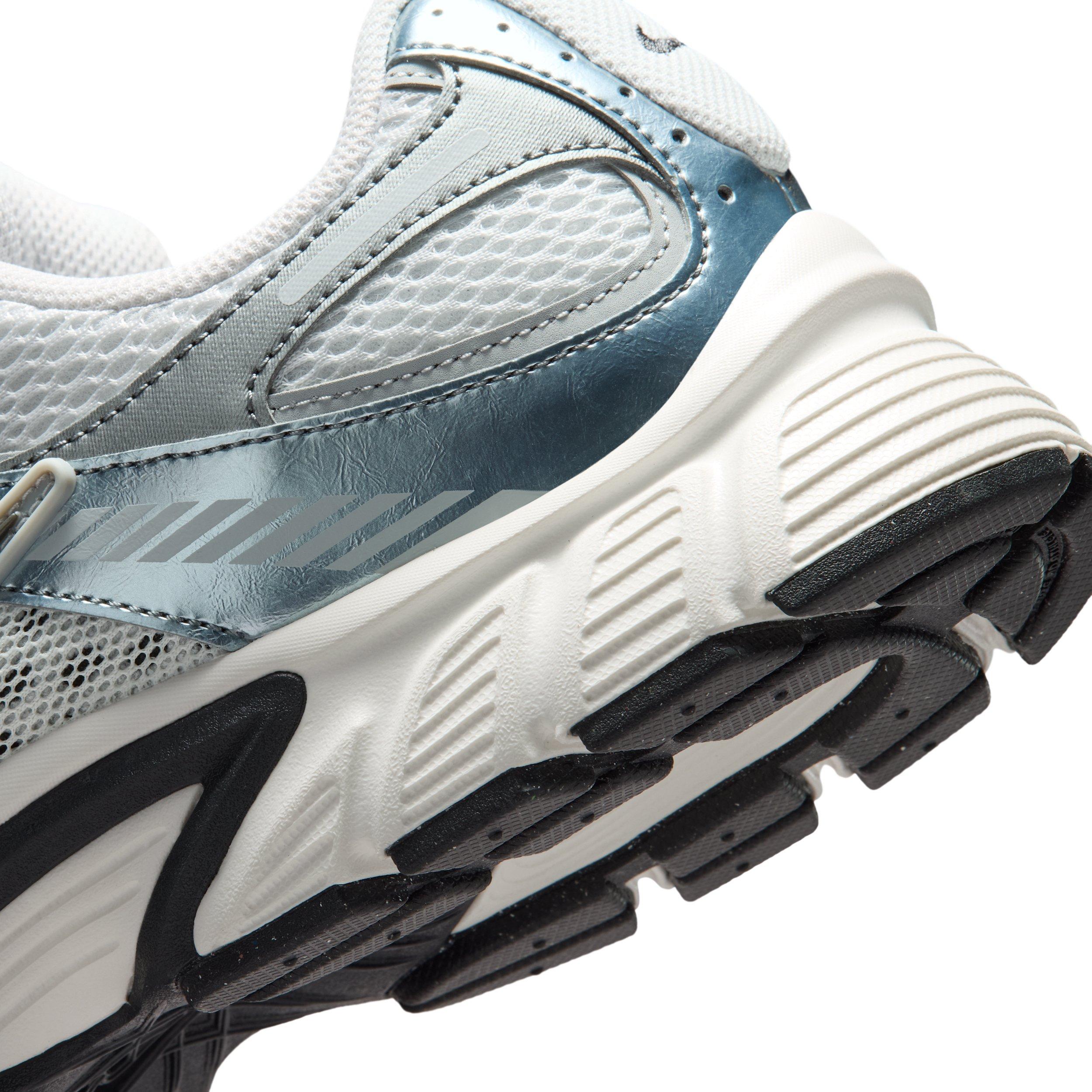 Nike V5 RNR "Photon Dust/Smoke Grey/Light Smoke Grey/Dark Smoke Grey" Men's Shoe - DUST/GREY/LT GREY/DK GREY Thumbnail View 8