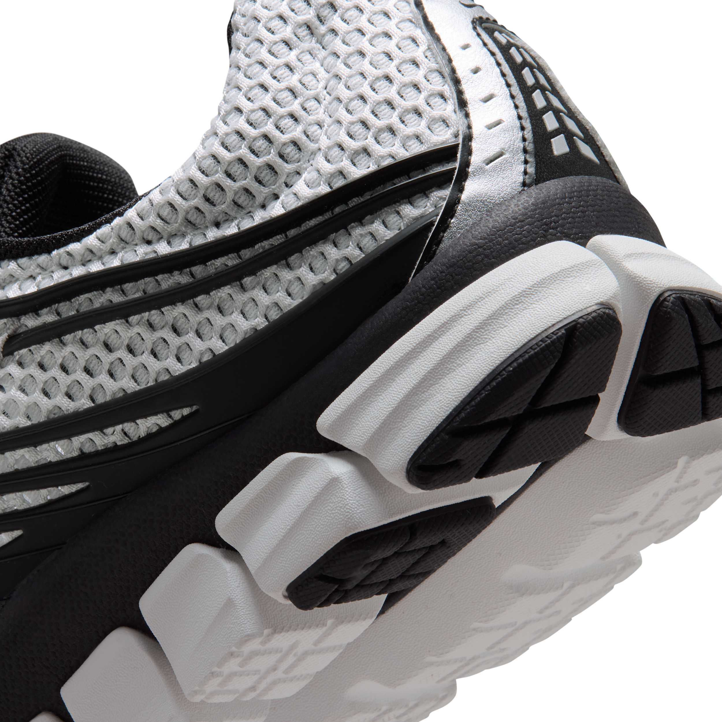 Nike Zoom Skylon 11 "Summit White" Men's Shoe - SUMMIT WHITE/BLACK/LIGHT SMOKE GREY/METALLIC SILVER Thumbnail View 9