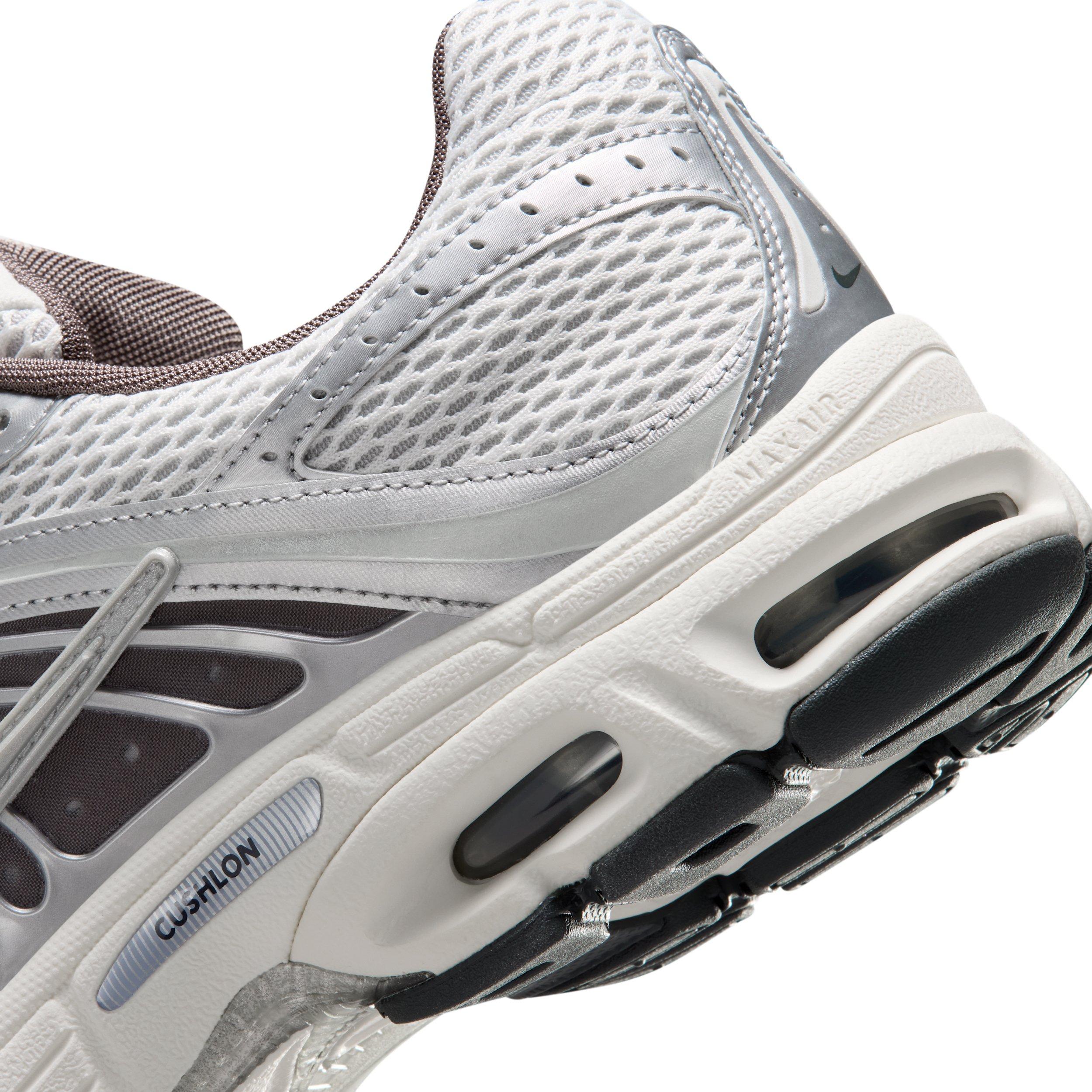 Nike Air Max Moto 2K "Platinum Tint/Sail/Anthracite/Metallic Silver" Men's Shoe - PLATINUM/SAIL/ANTHRACITE/SILVER
