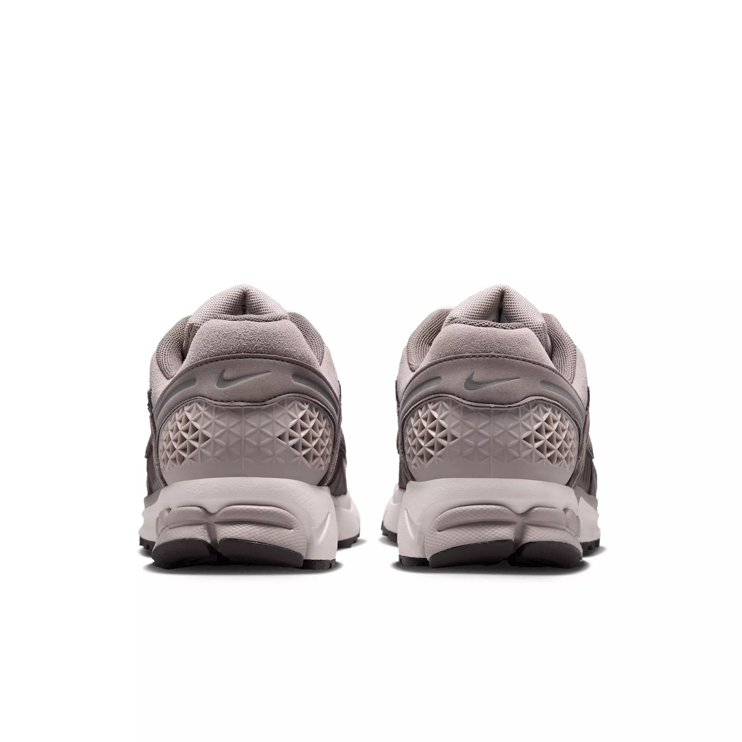 Nike Zoom Vomero 5 SE LOS S "College Grey/Cave Stone/Sail/Medium Ash" Men's Shoe - GREY/STONE/SAIL/MD ASH