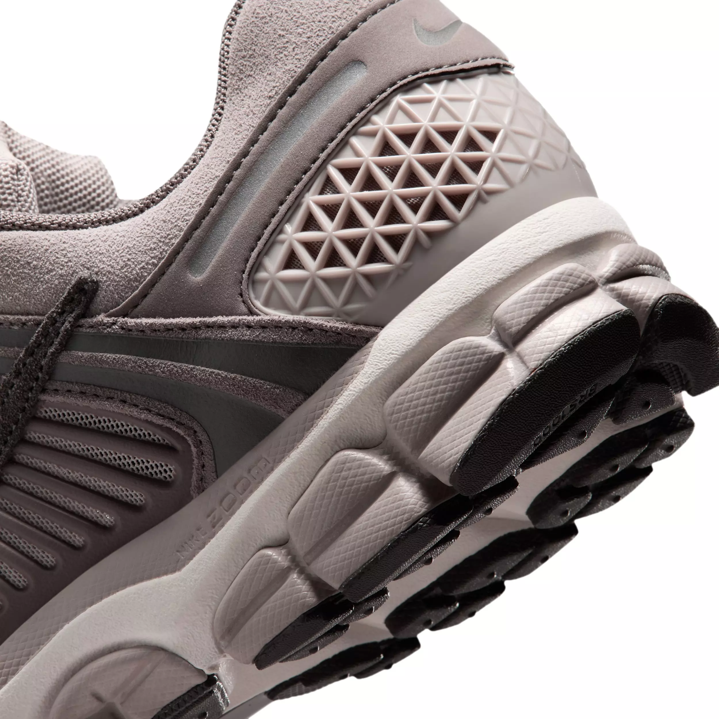 Nike Zoom Vomero 5 SE LOS S "College Grey/Cave Stone/Sail/Medium Ash" Men's Shoe - GREY/STONE/SAIL/MD ASH