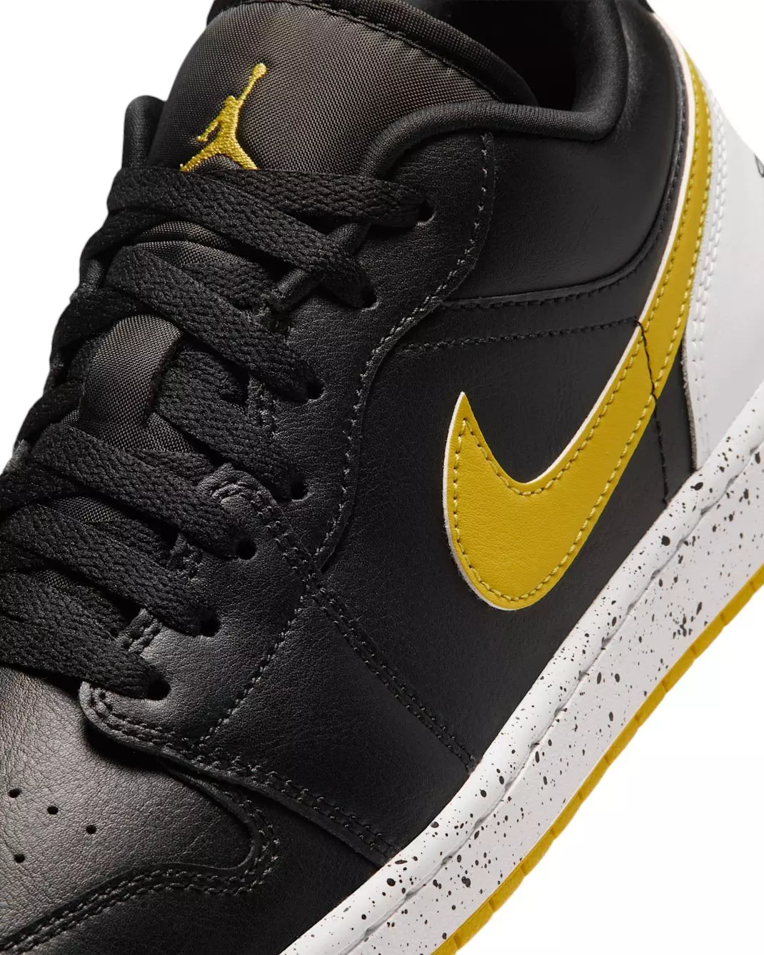 Jordan 1 Low SE "Black/White/Tour Yellow" Men's Shoe - BLACK/WHITE/YELLOW