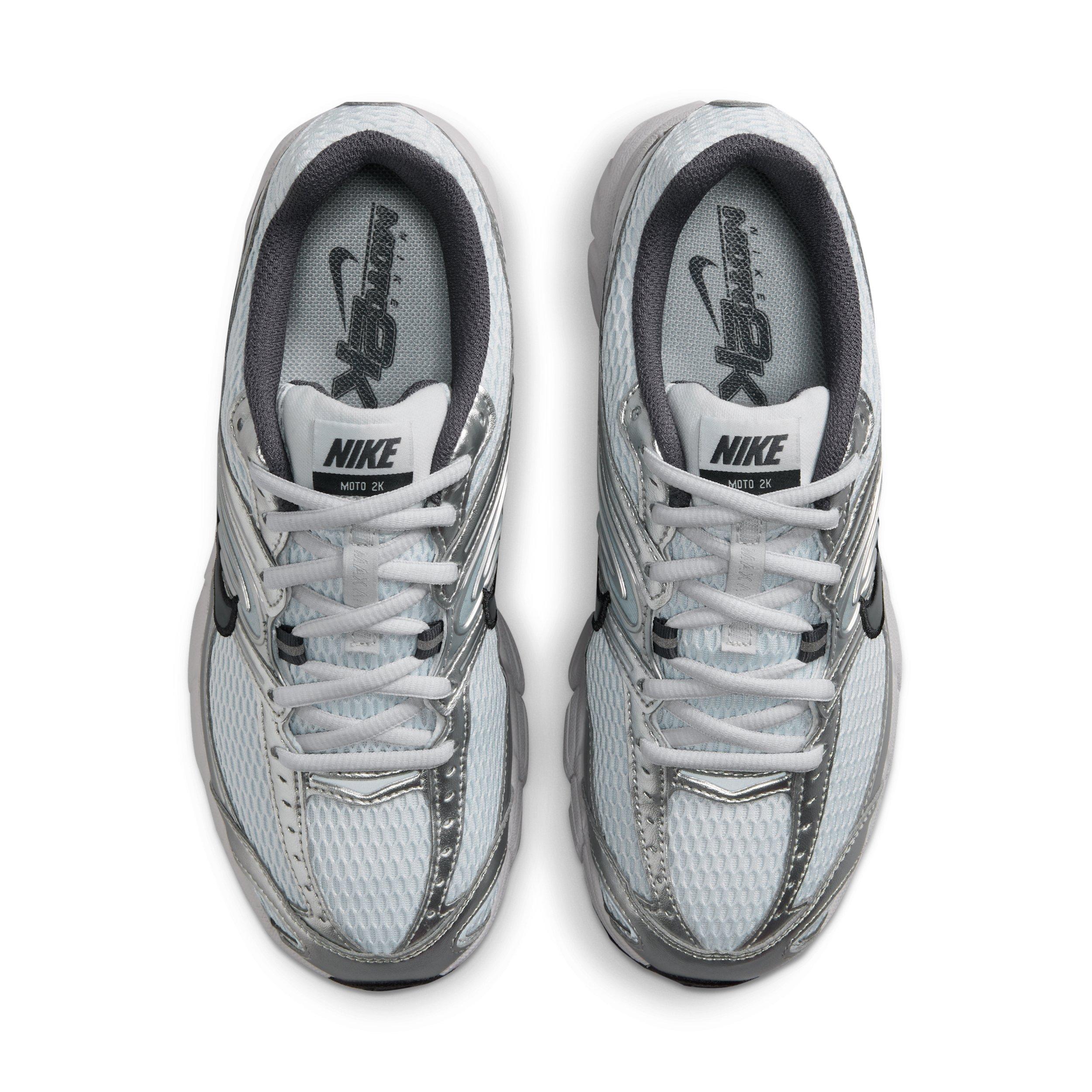 Nike Air Max Moto 2K "Pure Platinum/Metallic Silver/Black/Gridiron" Women's Shoe - PLATINUM/SILVER/BLACK/GRIDIRON Thumbnail View 4
