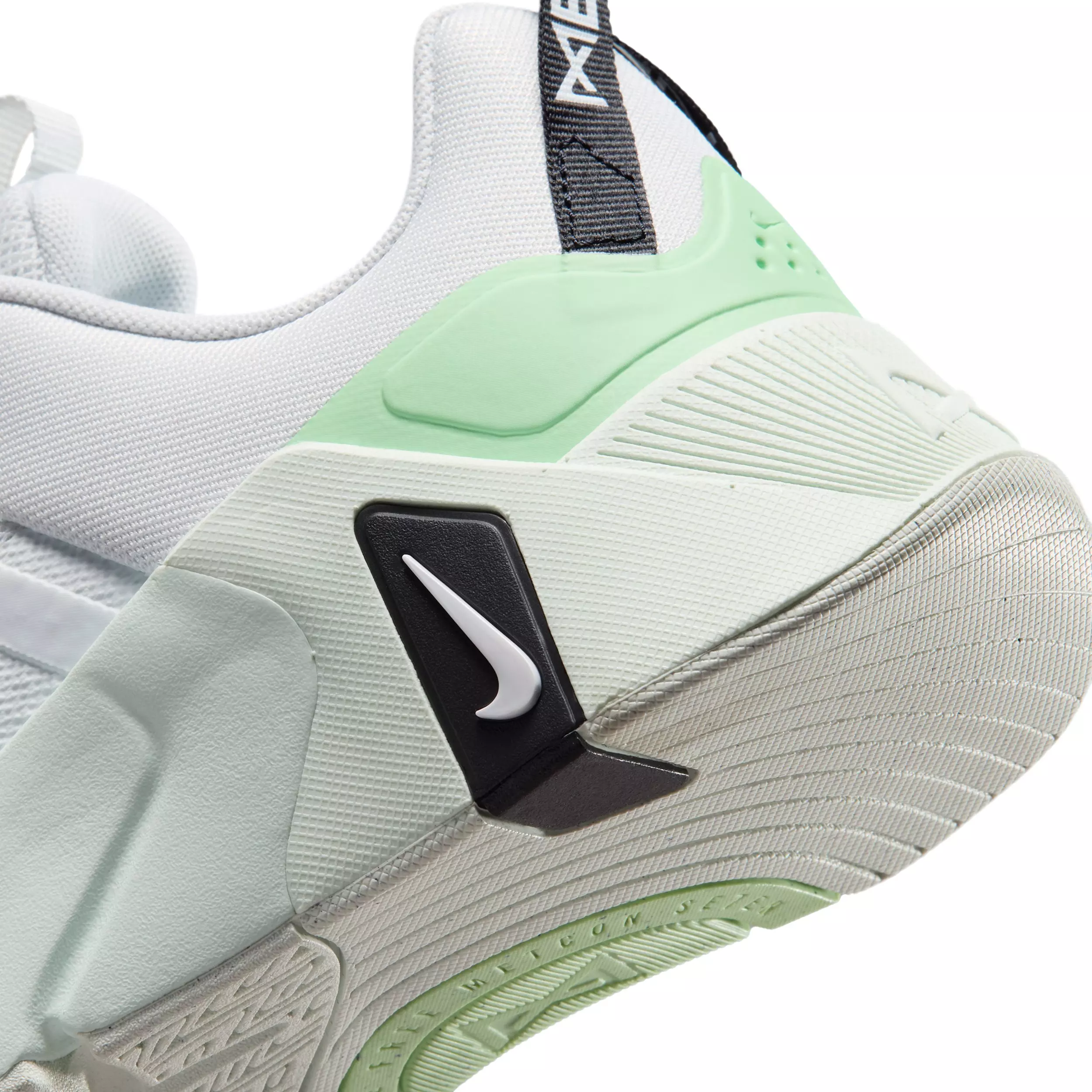 Nike Free Metcon 7 "Off White/Cucumber Calm/Barely Green/White" Women's Training Shoe - OFF WHITE/CUCUMBER/GREEN/WHITE