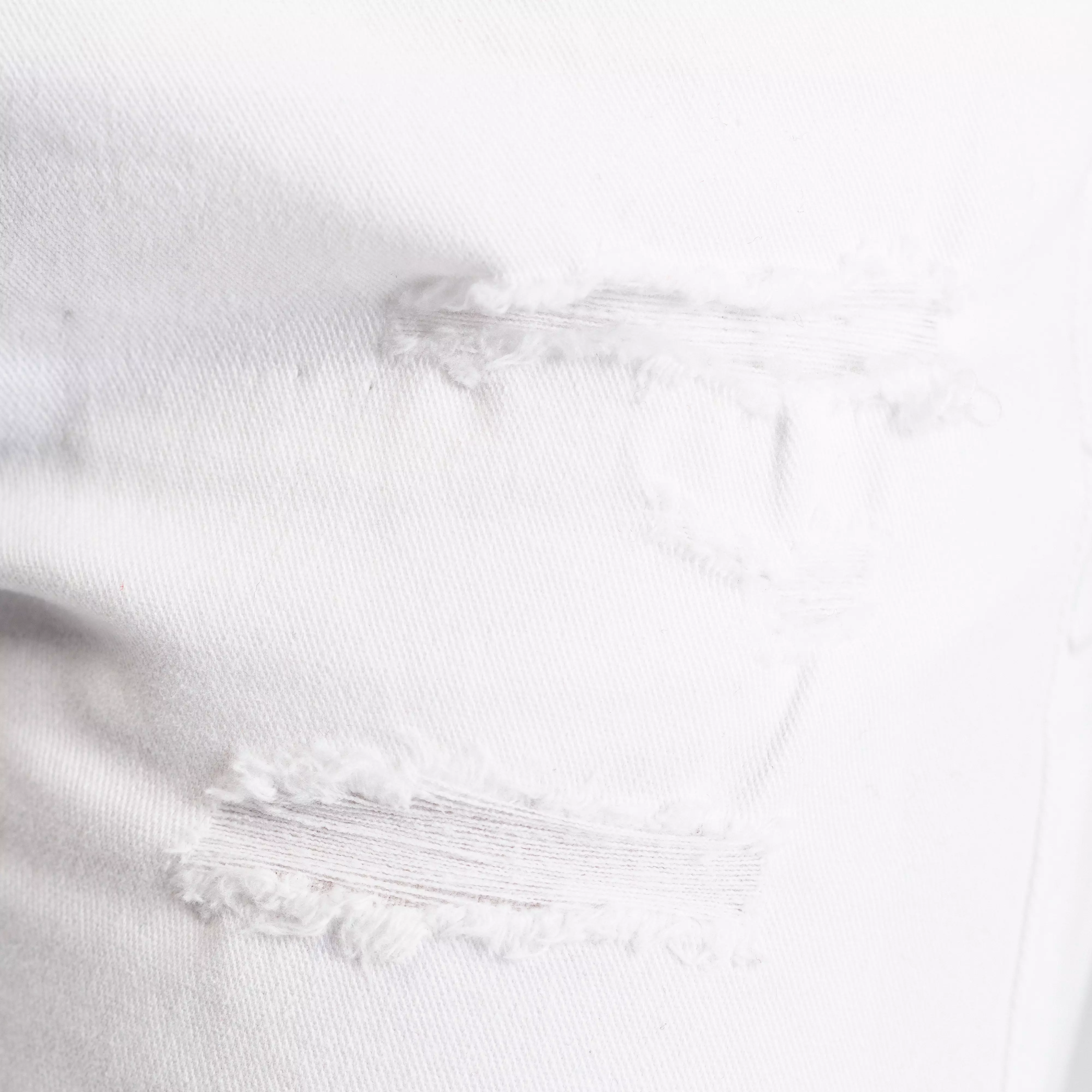 Levi's Big Girls' Girlfriend Fit White Wash Distressed Denim Shorty Shorts - WHITE