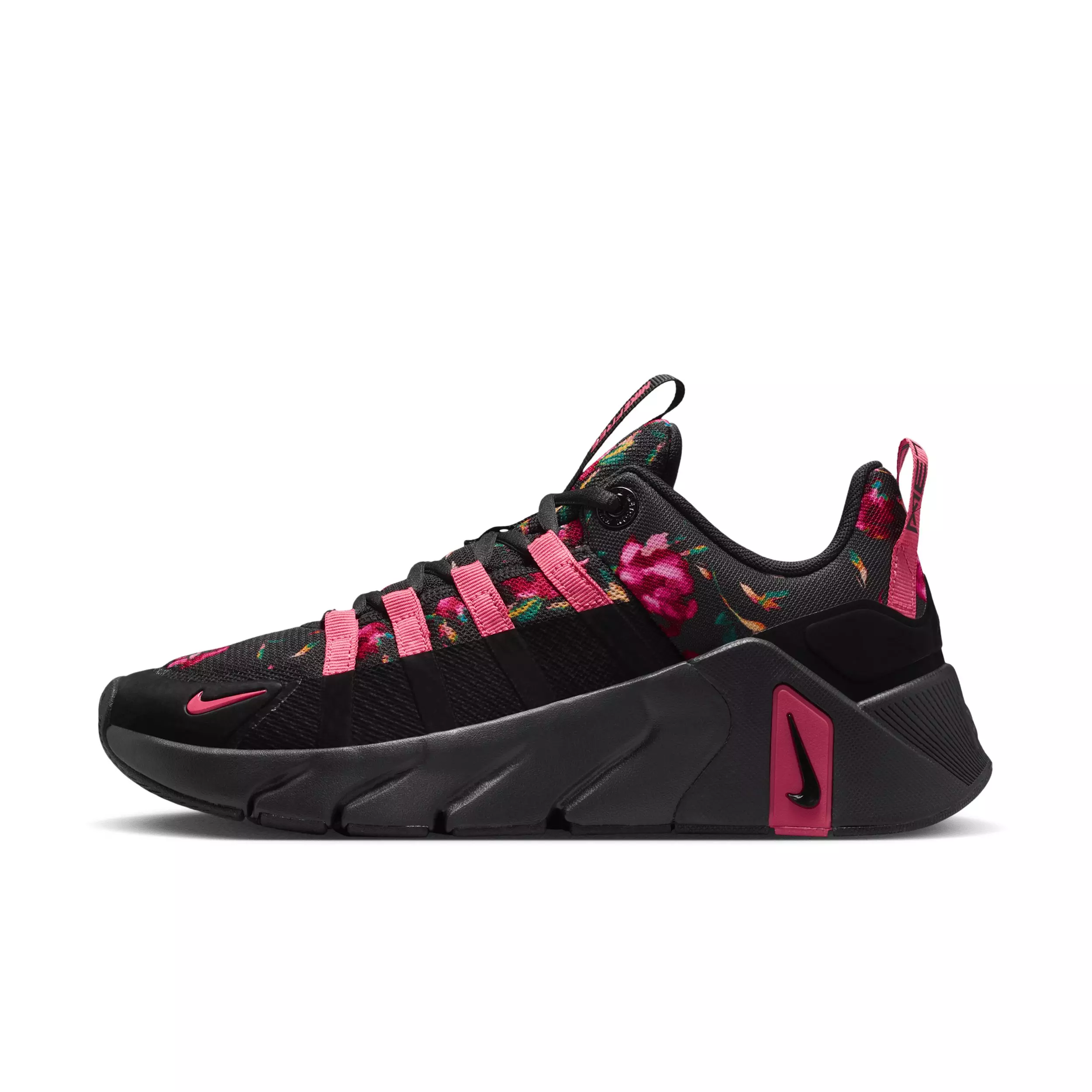 Nike Free Metcon 7 SE "Black/Black/Sea Coral" Women's Training Shoe - BLACK/BLACK/CORAL