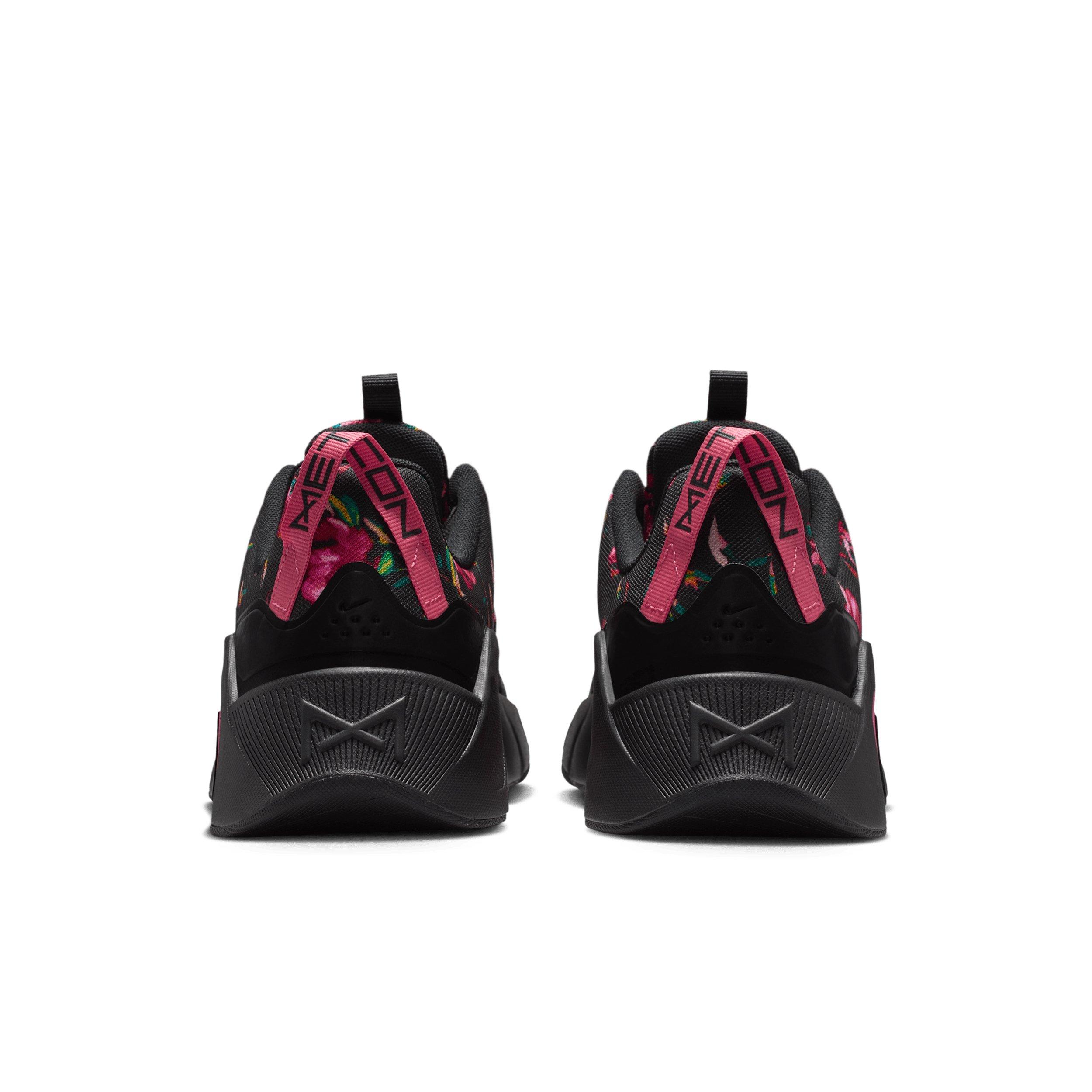 Nike Free Metcon 7 SE "Black/Black/Sea Coral" Women's Training Shoe - BLACK/BLACK/CORAL