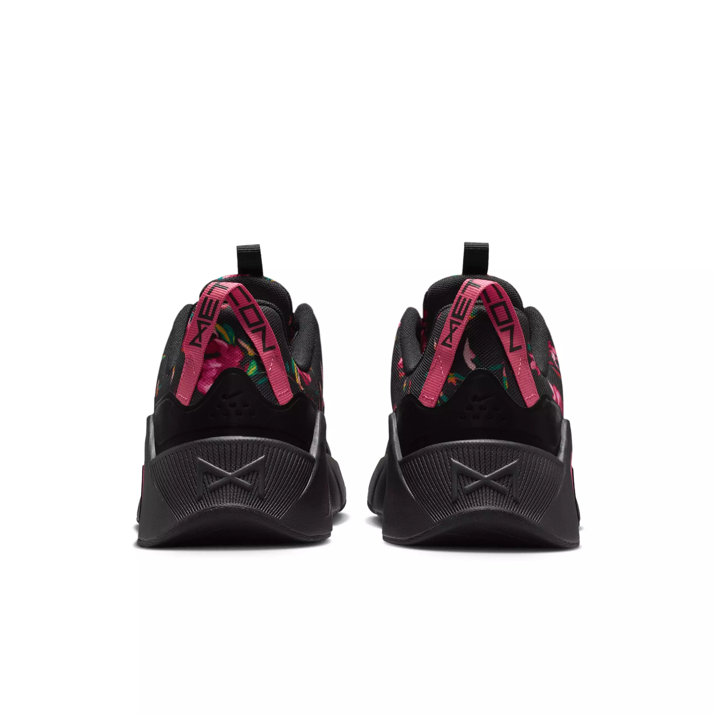 Nike Free Metcon 7 SE "Black/Black/Sea Coral" Women's Training Shoe - BLACK/BLACK/CORAL