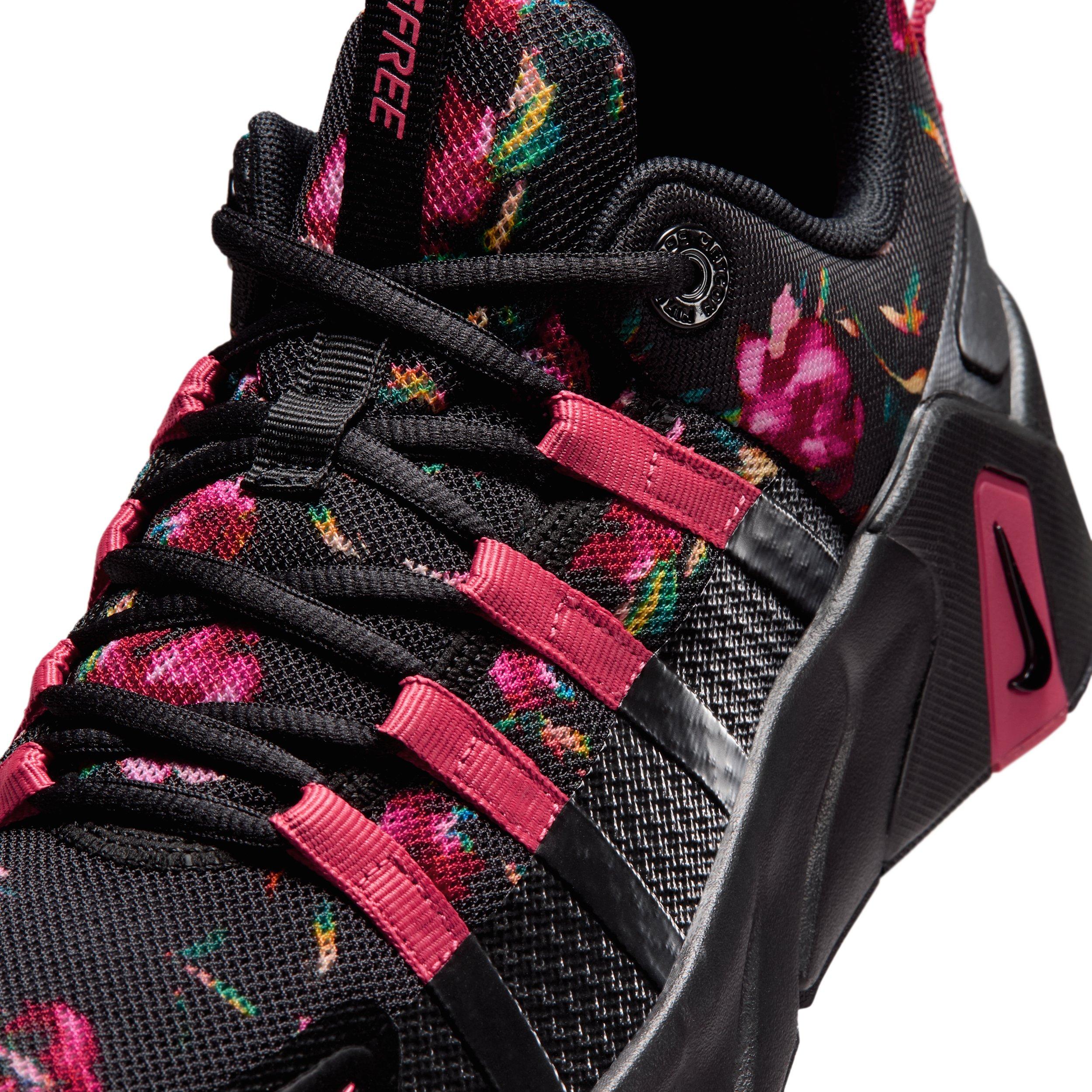 Nike Free Metcon 7 SE "Black/Black/Sea Coral" Women's Training Shoe - BLACK/BLACK/CORAL