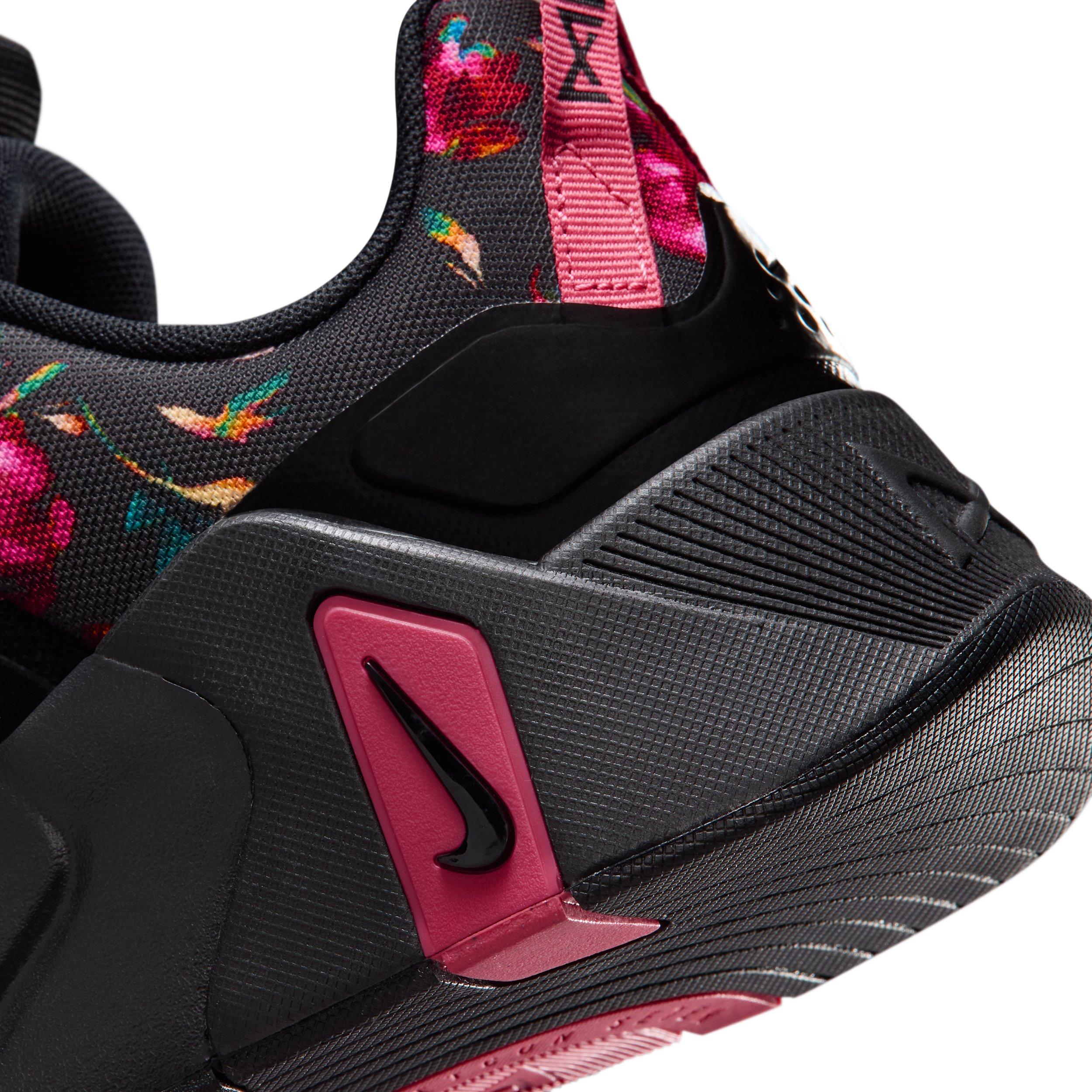 Nike Free Metcon 7 SE "Black/Black/Sea Coral" Women's Training Shoe - BLACK/BLACK/CORAL