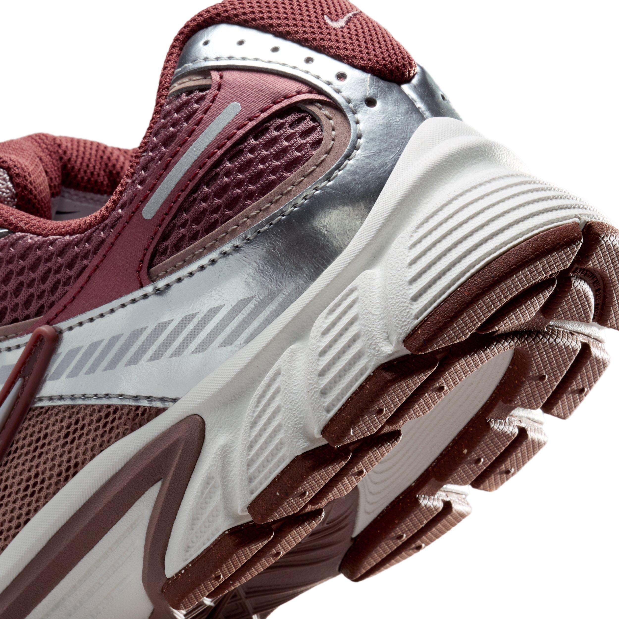 Nike V5 RNR "Smokey Mauve/Red Sepia/Malt/Metallic Silver" Women's Shoe - MAUVE/RED/MALT/SILVER